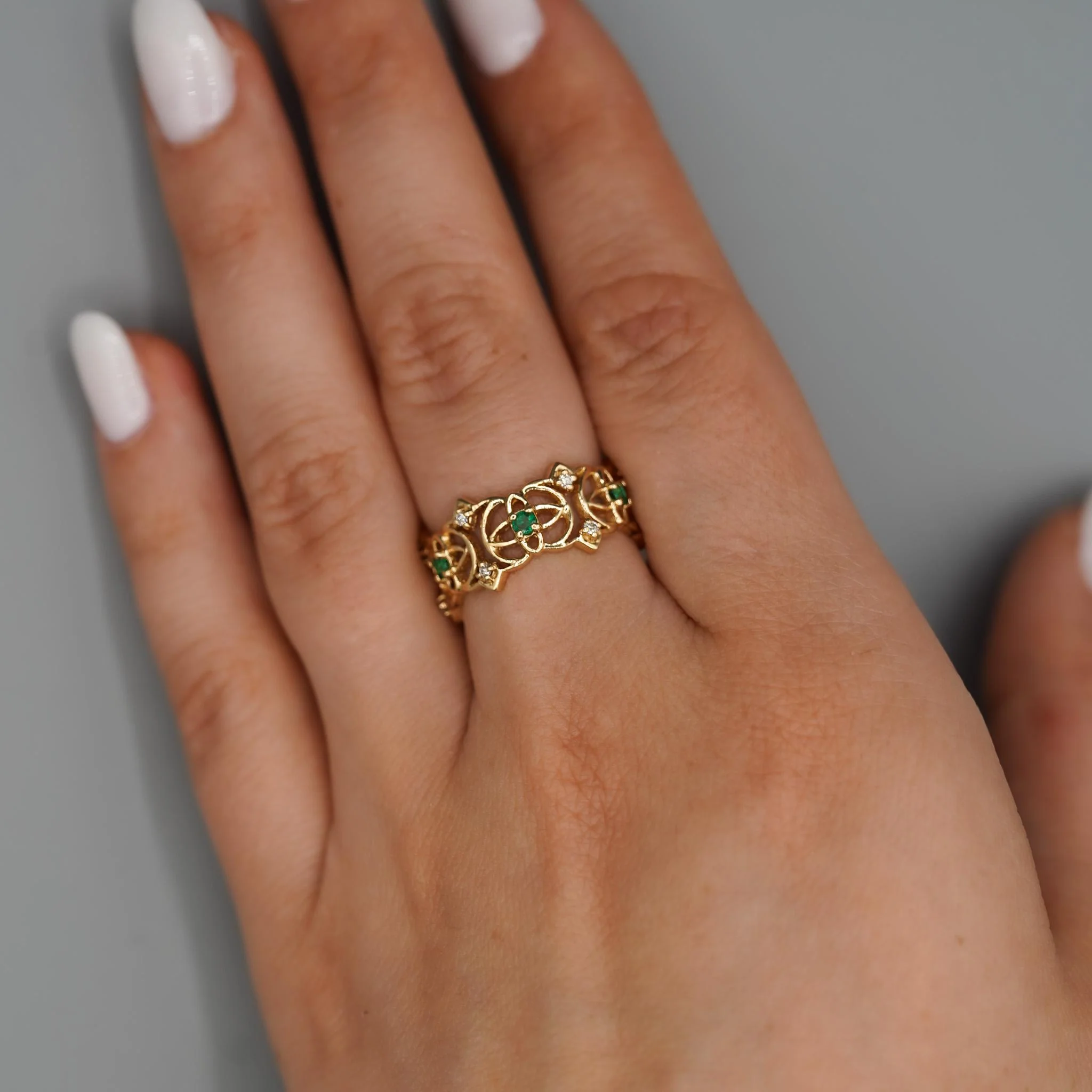 0.50 Carat Emerald & Diamond 14K Gold Open Geometric Band Ring - Image 8
