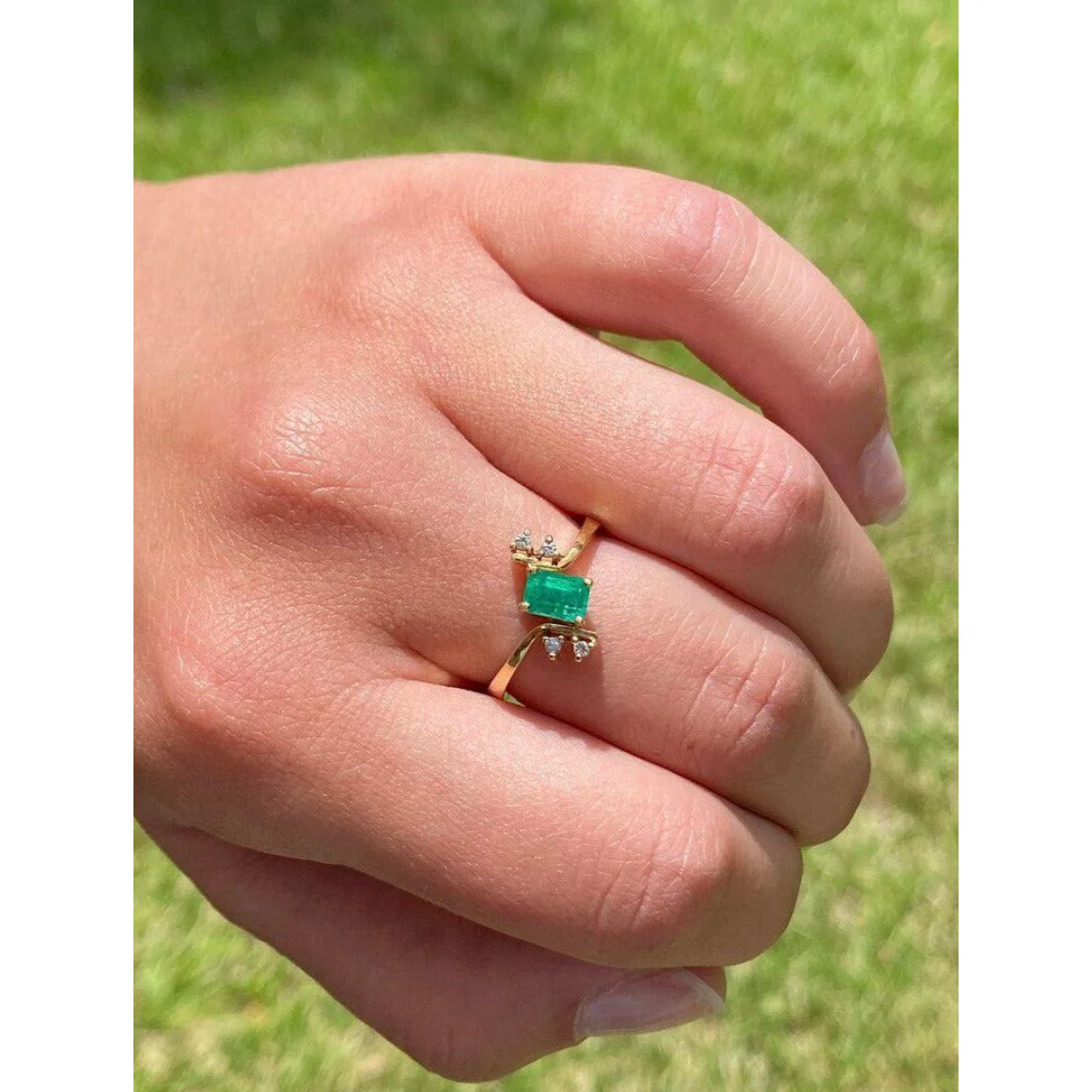 0.72 Carat Emerald and Diamond Bypass 18K Gold Ring - Image 3