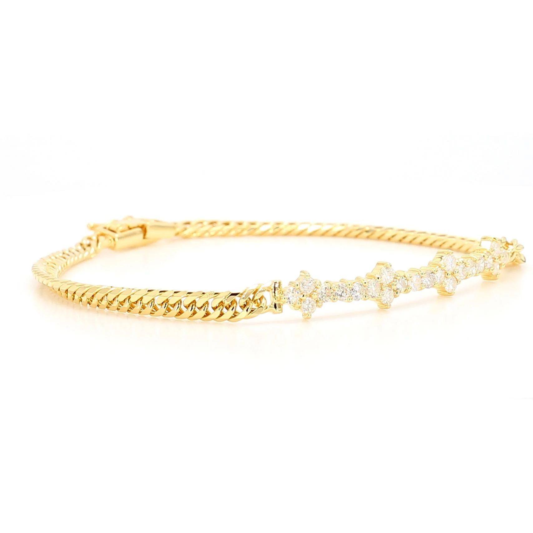 0.88 Carat Diamond in 18K Gold Twisted Rope Chain Floral Bracelet - Image 3