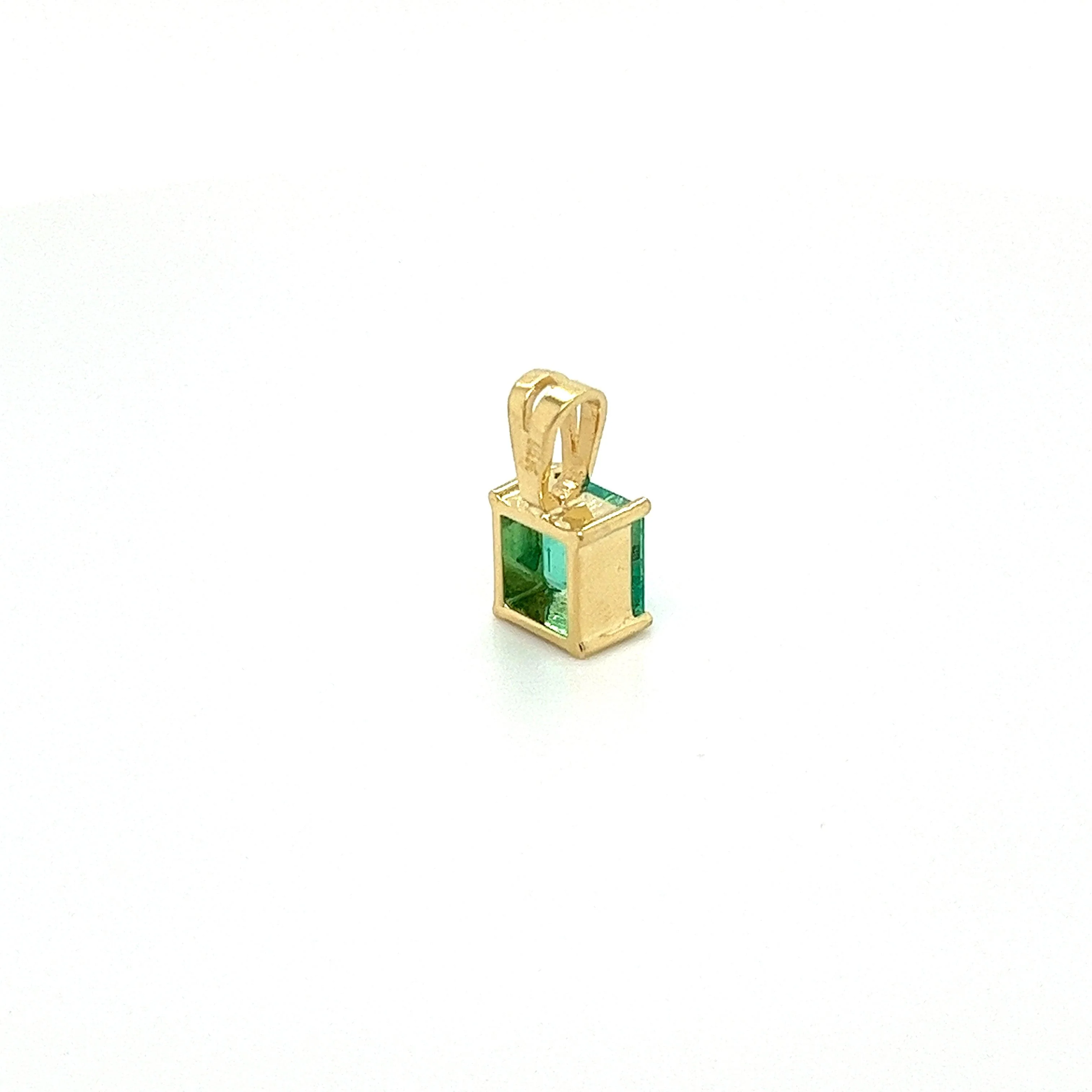1.20 Carat Colombian Emerald Solitaire Pendant Necklace in 18K Gold - Image 4
