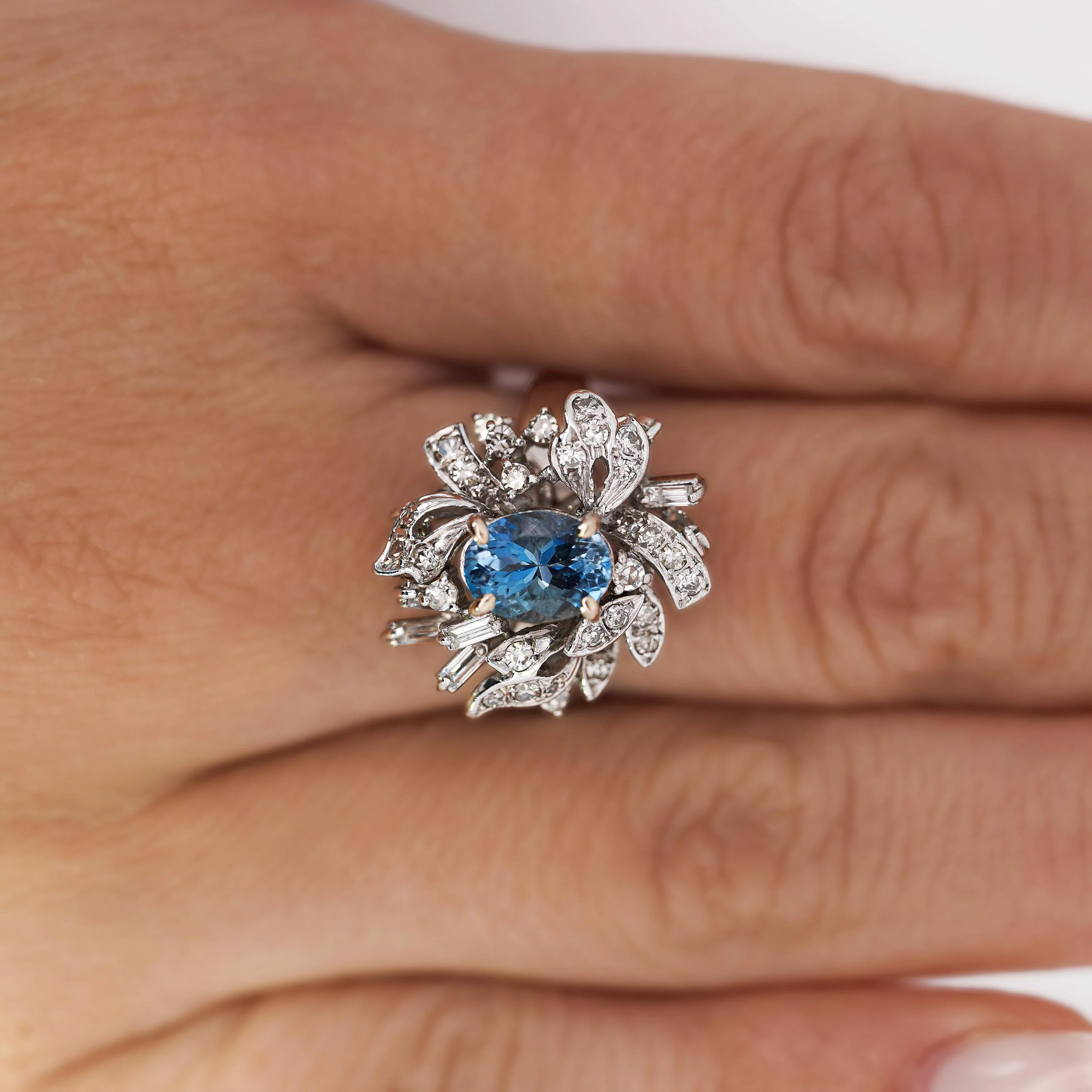 1.26 Carat Aquamarine & Diamond in 18K Yellow Gold Floral Statement Ring - Image 2
