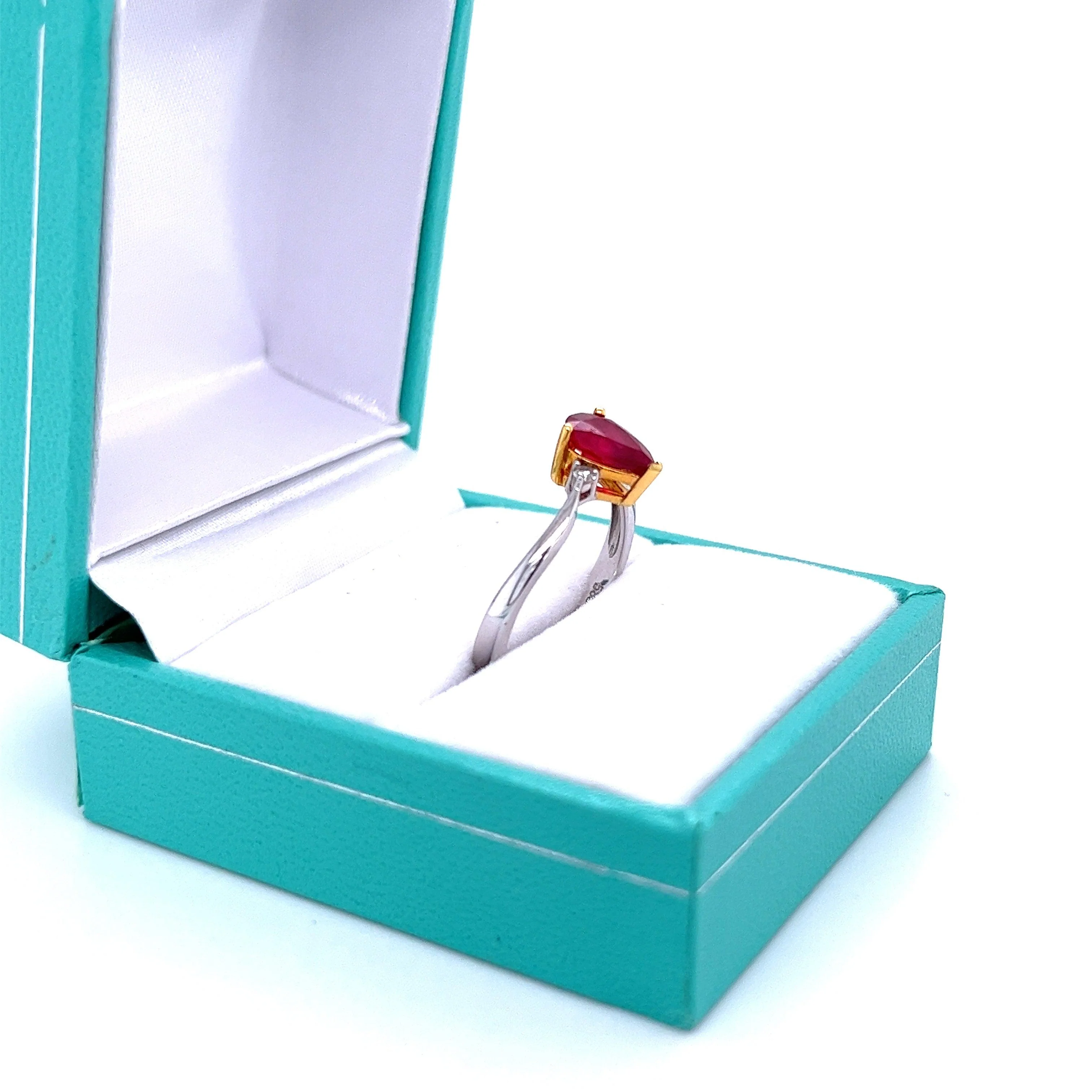 1.35 Carat Pear Cut Natural Ruby and Diamonds in 14k white gold Curved Ring - Image 3
