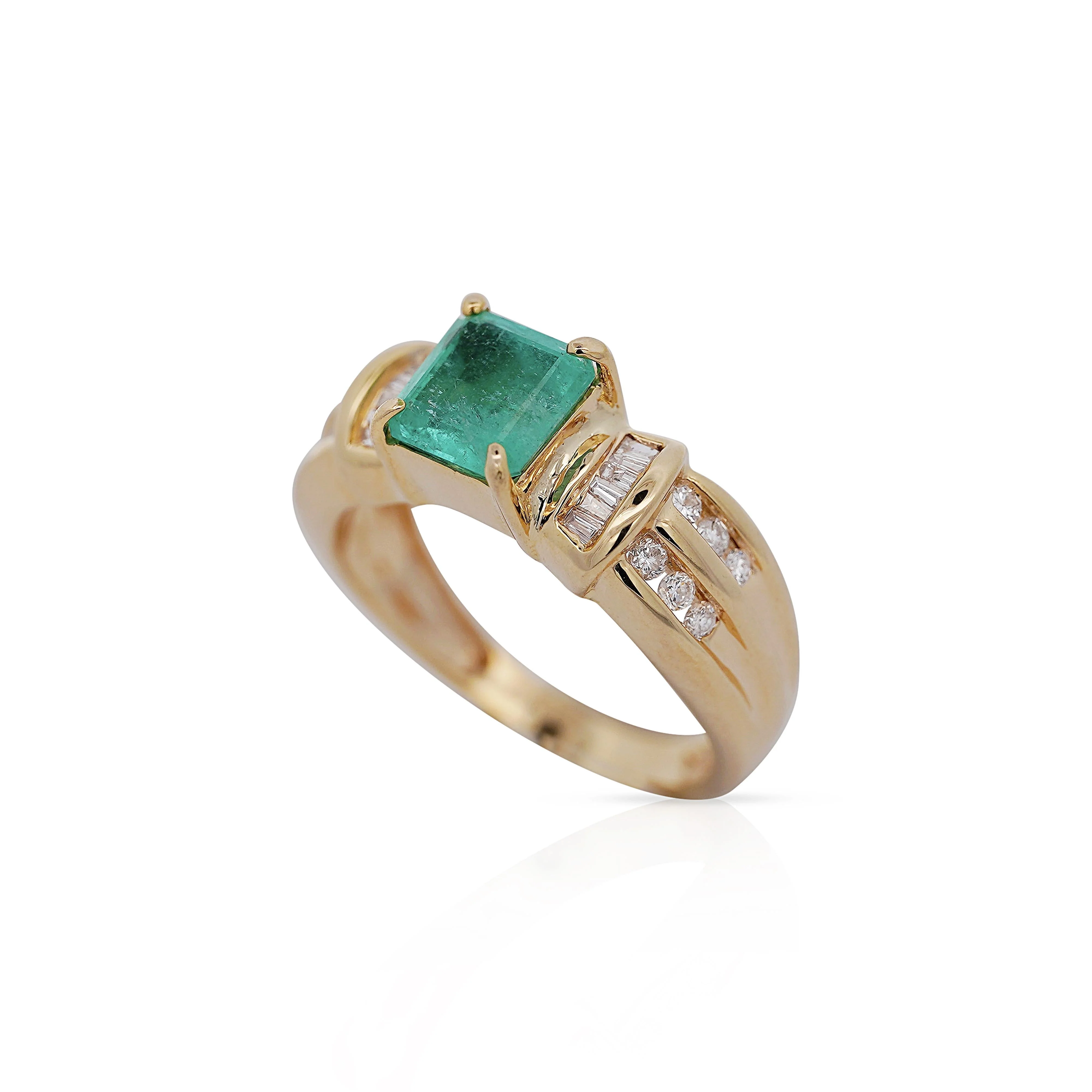 1.47 Carat Emerald With Round and Baguette Cut Diamond 14K Gold Statement Ring - Image 7