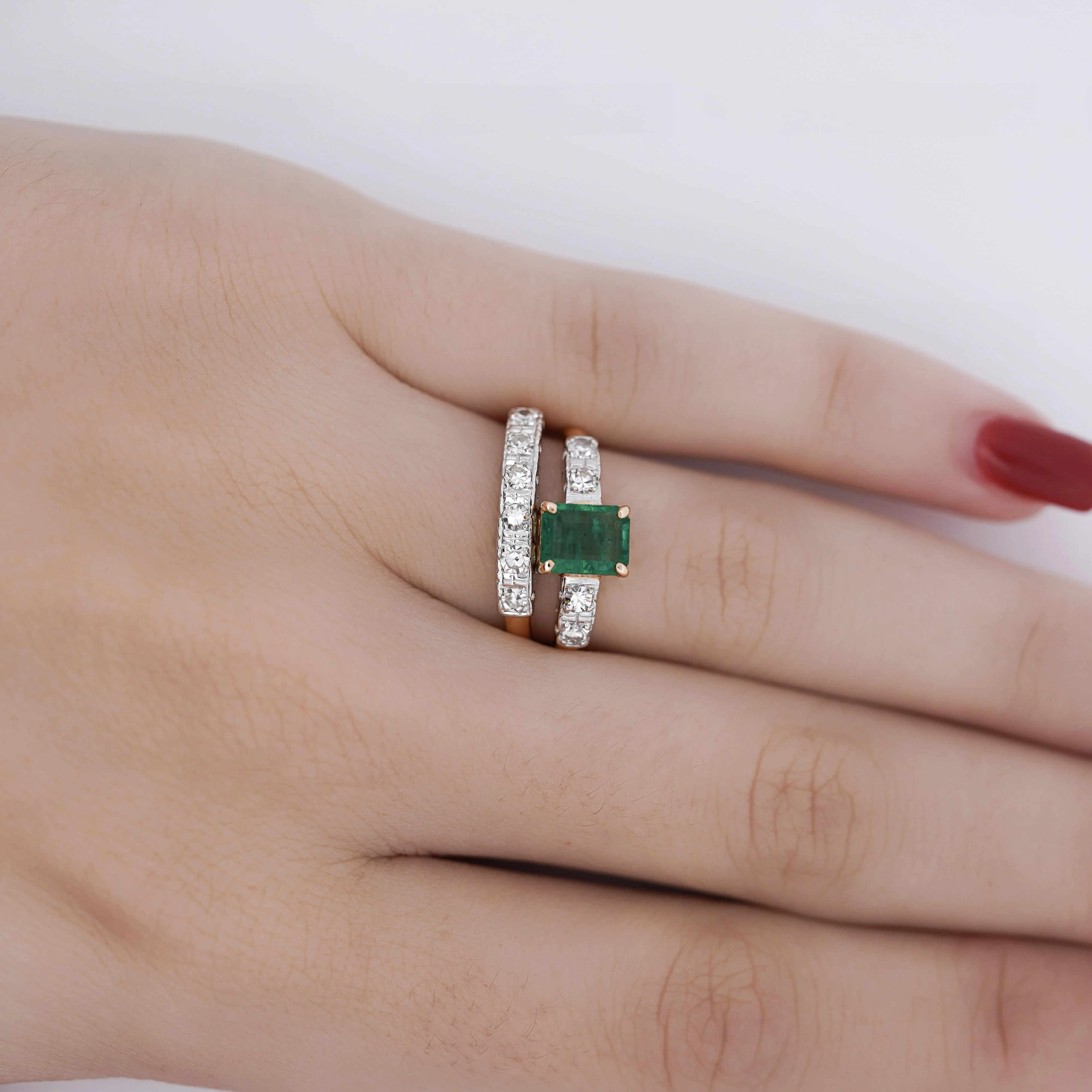 1.5 Carat Emerald and Old Cut Diamond 2 Piece Wedding Band and Ring Set - Image 2