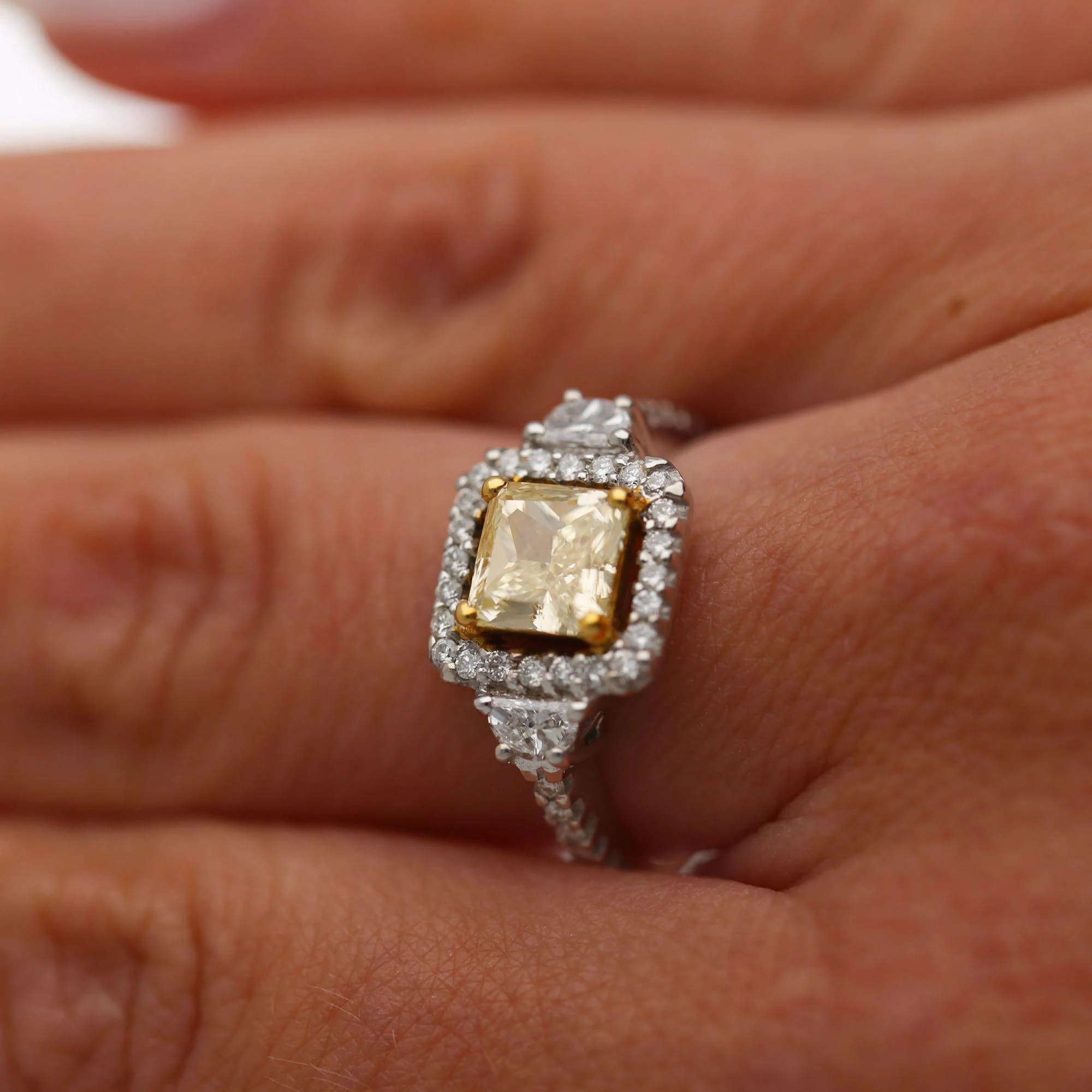 1.51 Carat Fancy Yellow Square Cut Diamond Halo 18K Gold Engagement Ring - Image 9