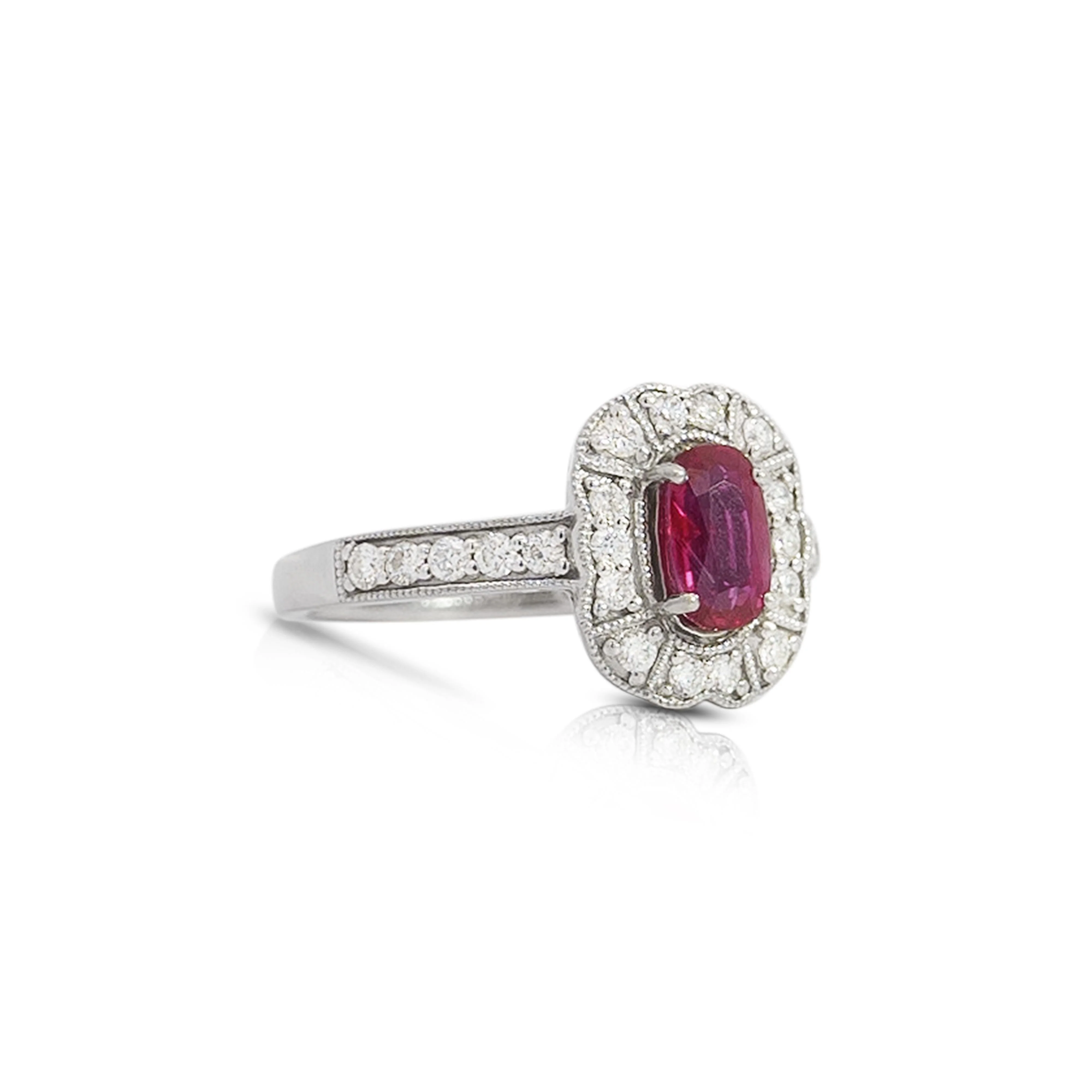 1.53 Carat Ruby and Diamond Platinum Vintage Ring - Image 3