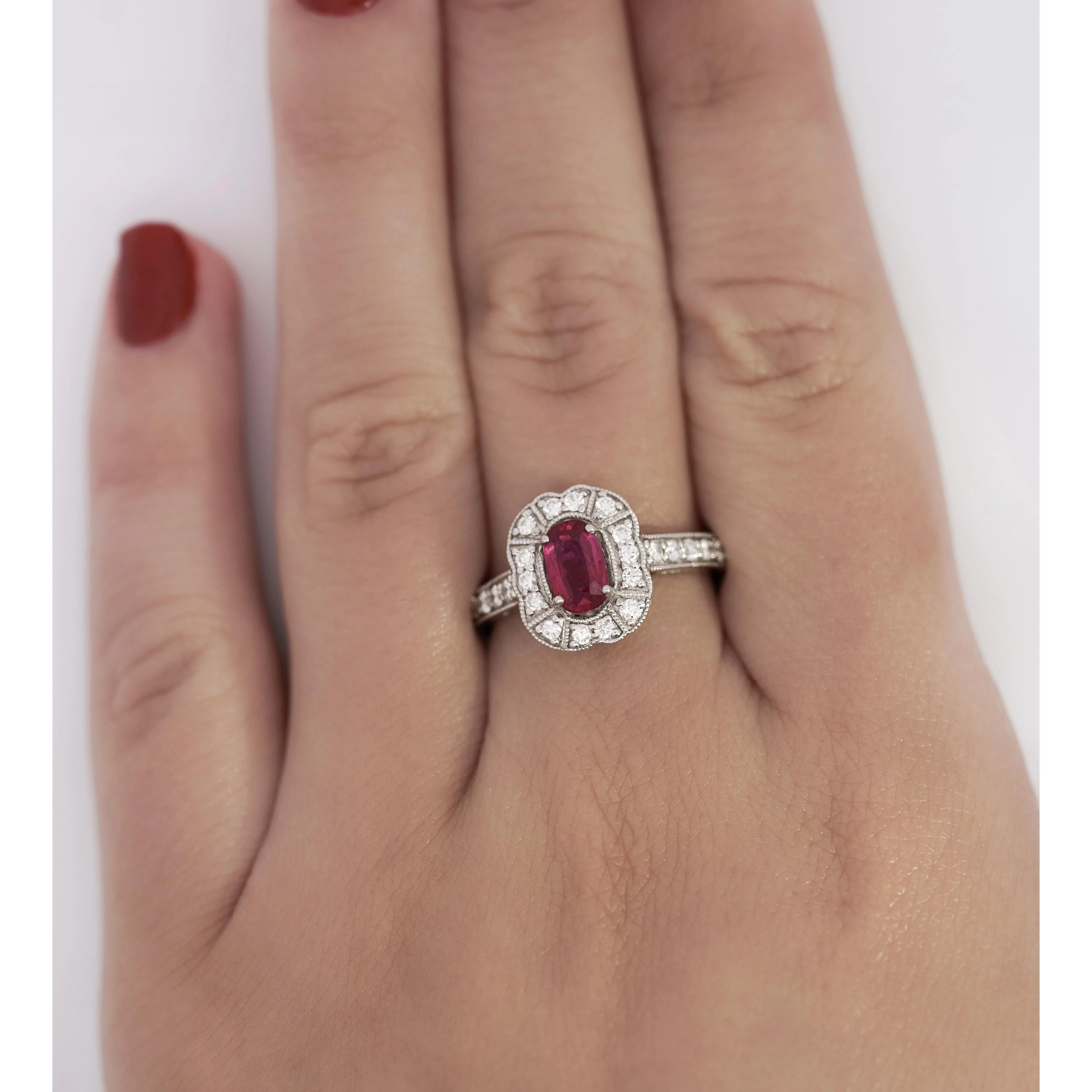 1.53 Carat Ruby and Diamond Platinum Vintage Ring - Image 7
