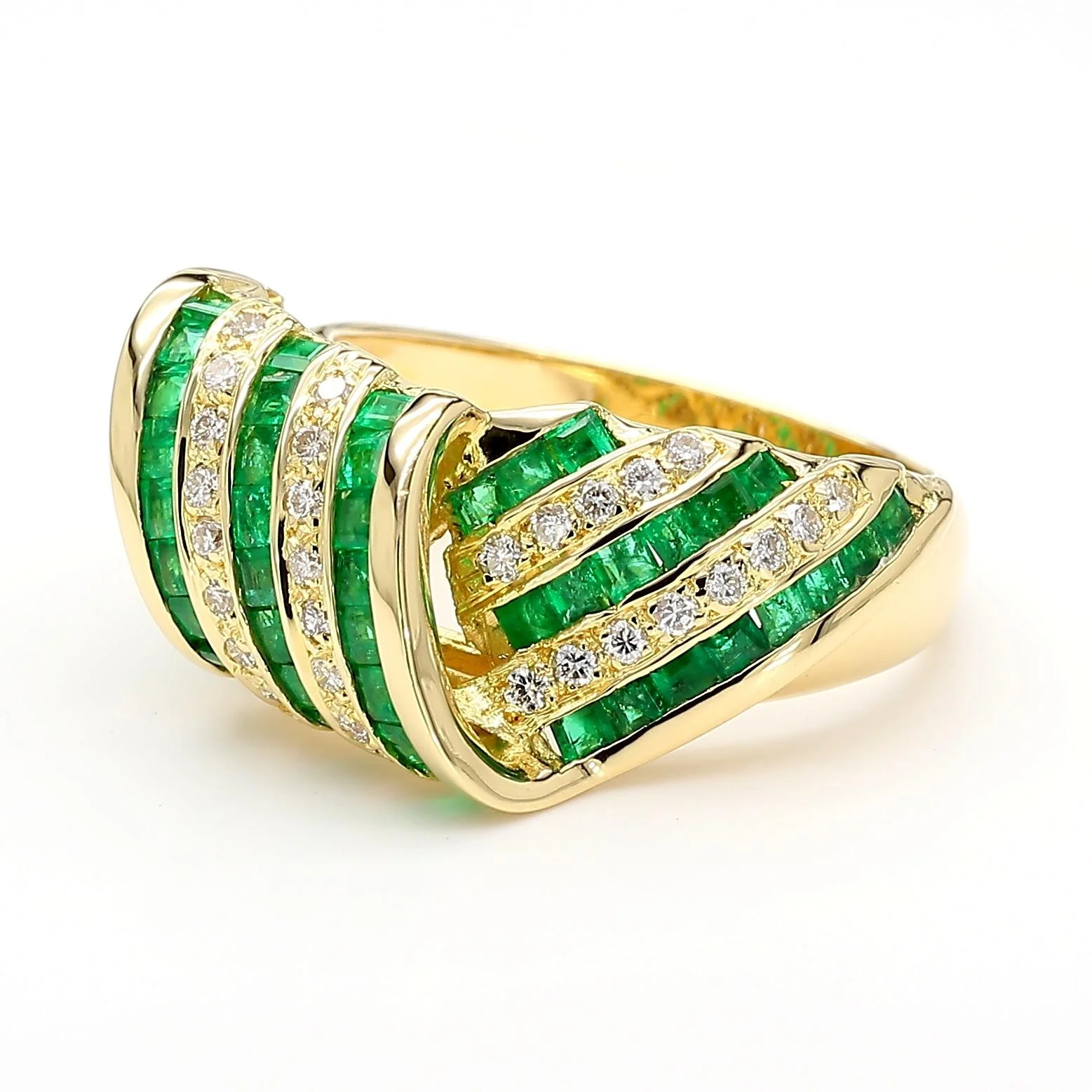 1.55 Carat Emerald & Diamond in 18K Gold Bow Dome Design Band Ring - Image 8