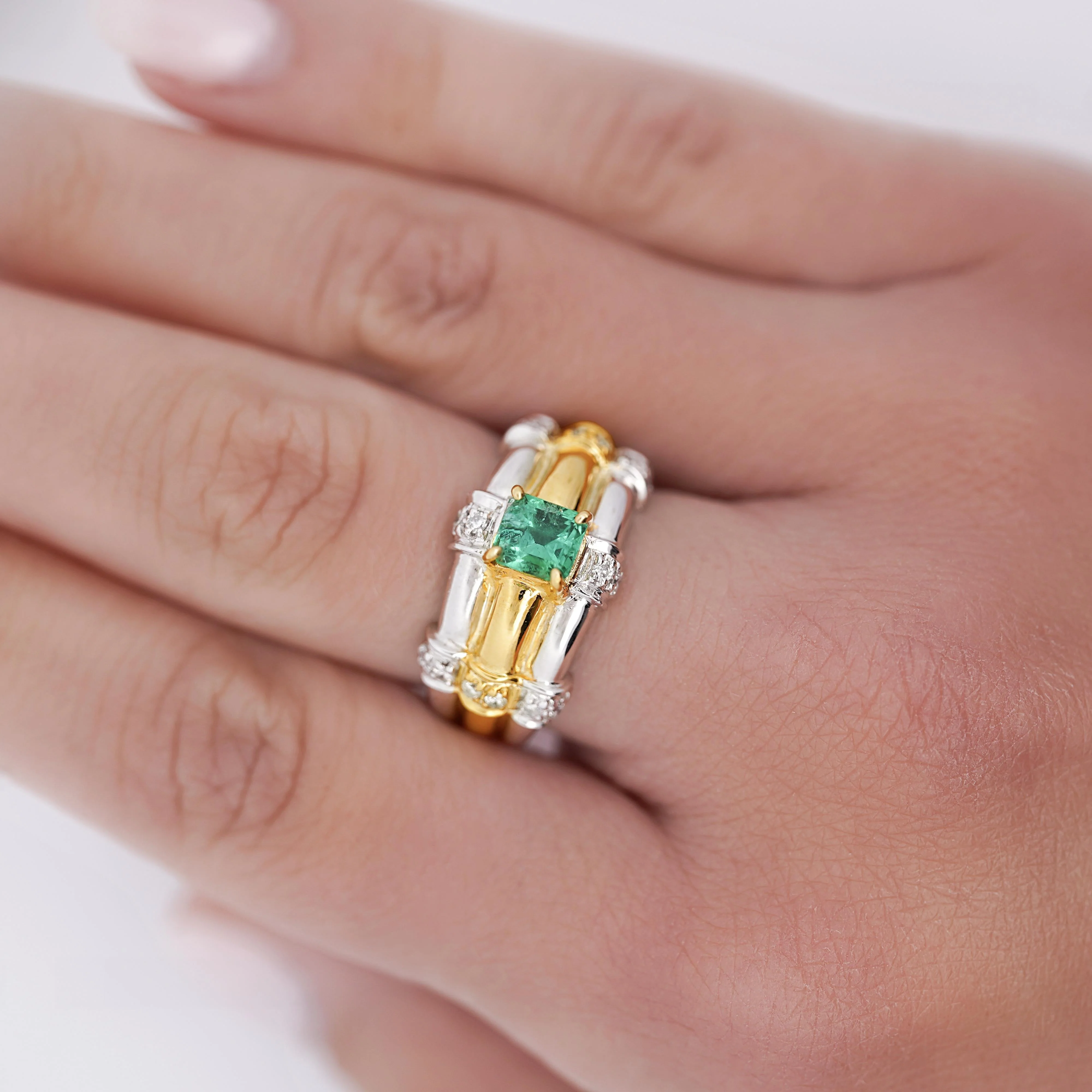 1 Carat Square Cut Emerald and Diamond Platinum & 18K Gold Ribbed Ring - Image 2