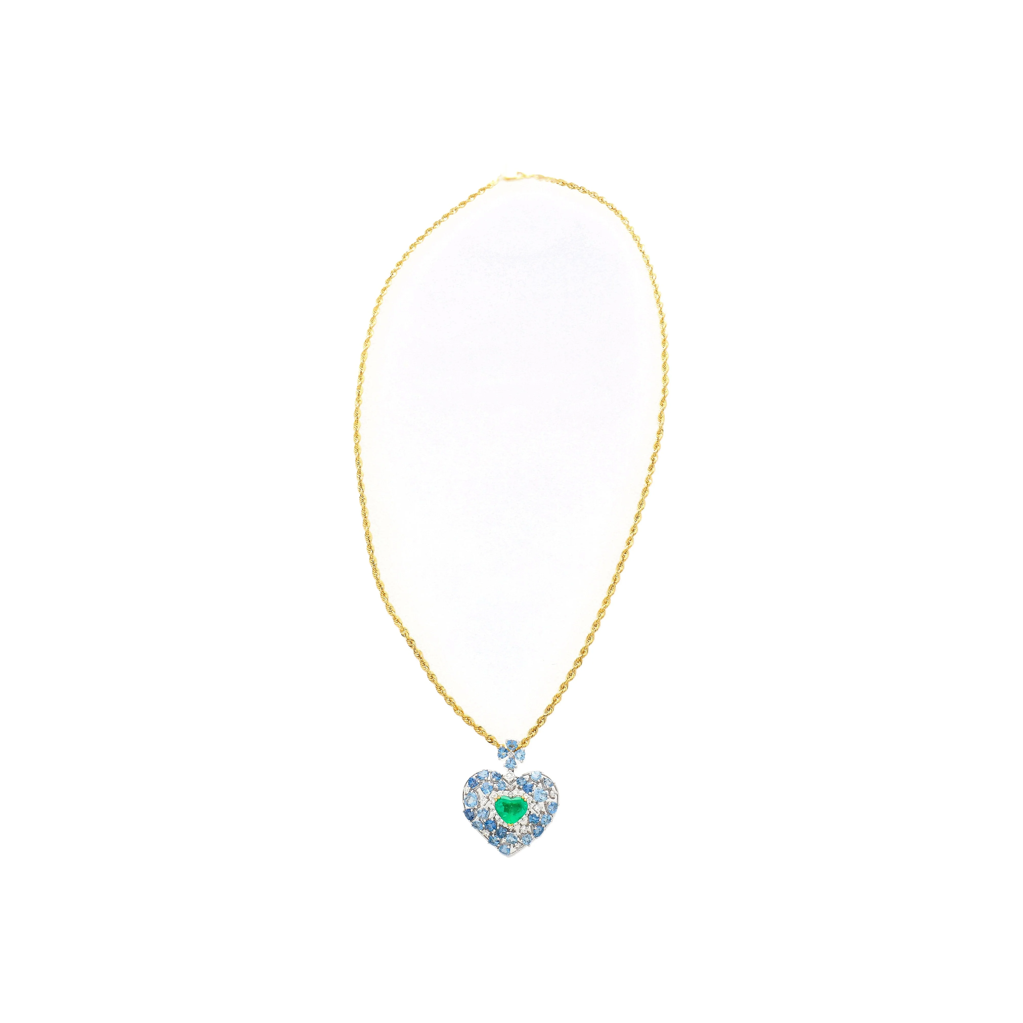 10 Carat Heart-Shape Colombian Emerald, Aquamarine, and Diamond 18K Necklace - Image 5