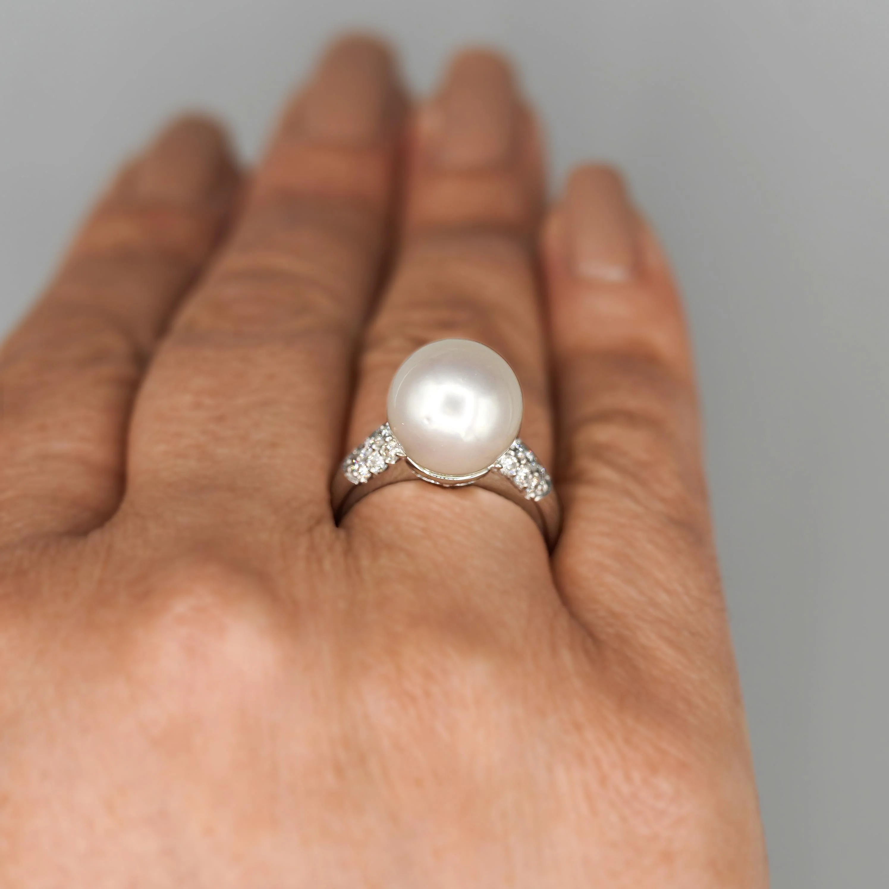 11.5mm White Pearl and Round Cut Diamond Accent Platinum Ring - Image 6
