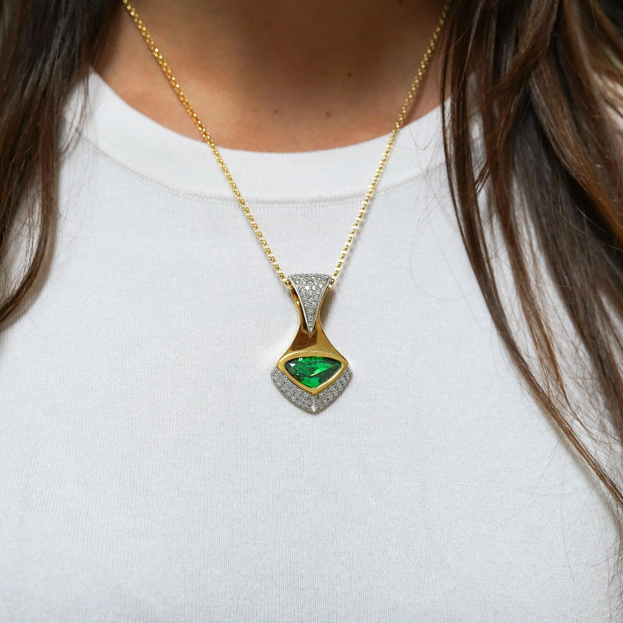 Important 11 Carat Vivid Green Tsavorite 18K Gold Pendant Necklace - Image 3