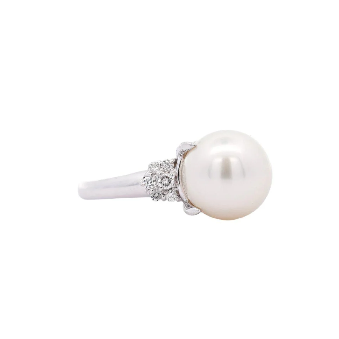 11mm White Cultured Pearl and Round Cut Diamonds in Filigree Platinum Ring - Image 4