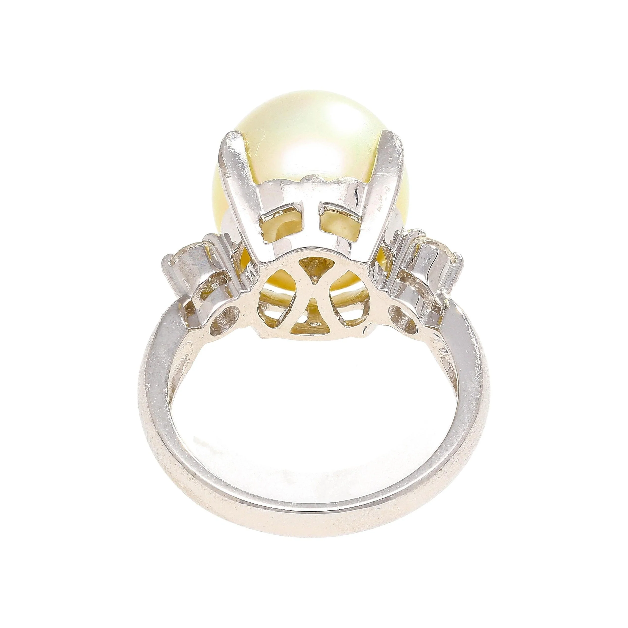 12.5mm South Sea Pearl and Diamond Platinum Three Stone Ring - Image 6