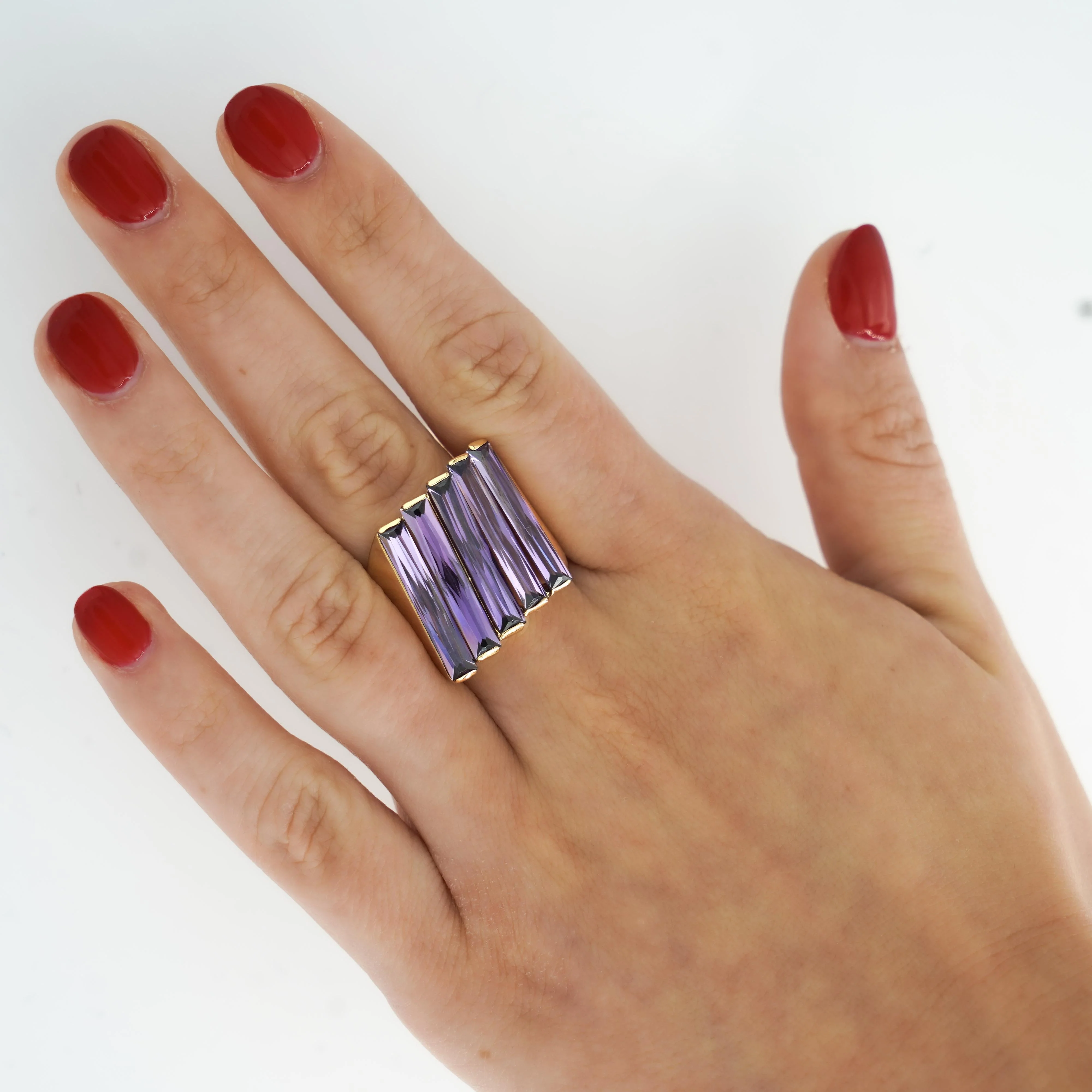 12 Carat Baguette Cut Amethyst 18K Gold Italian Cocktail Ring - Image 3