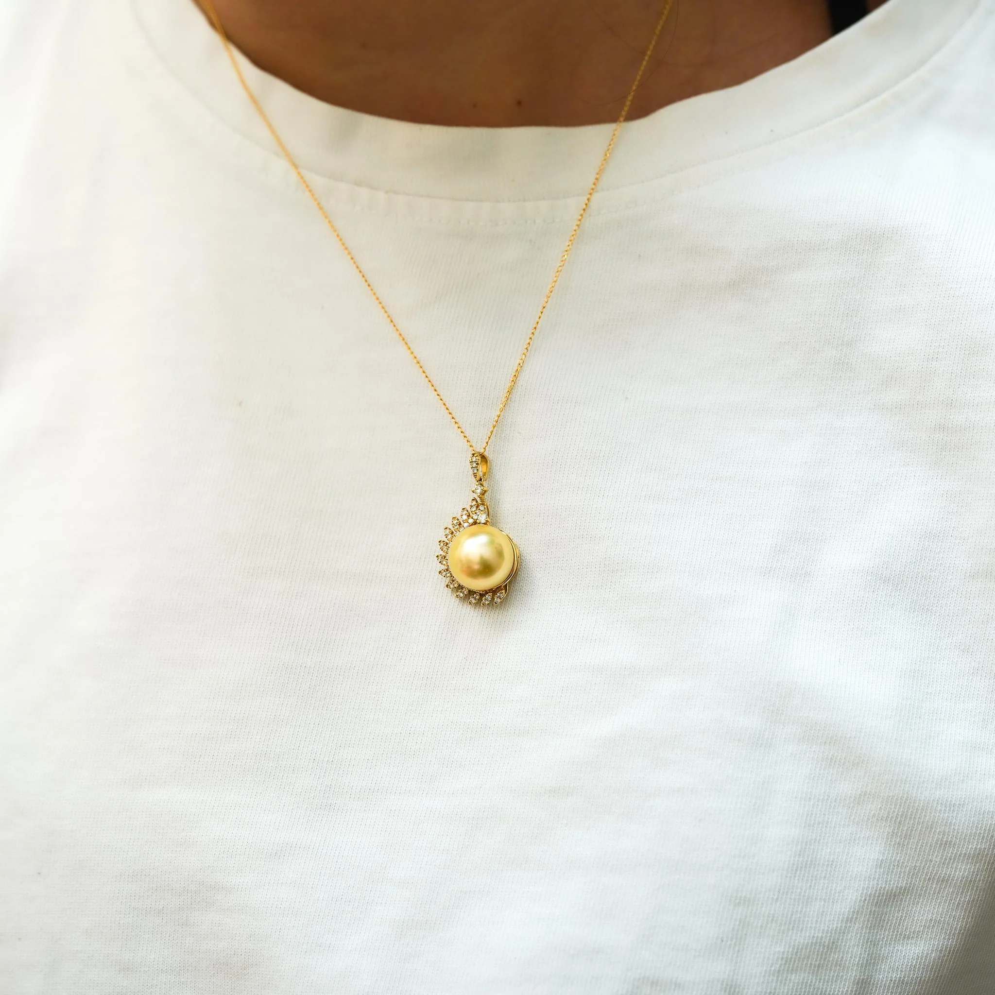 13mm Golden South Sea Pearl & Diamond 18K Gold Pendant Necklace - Image 11