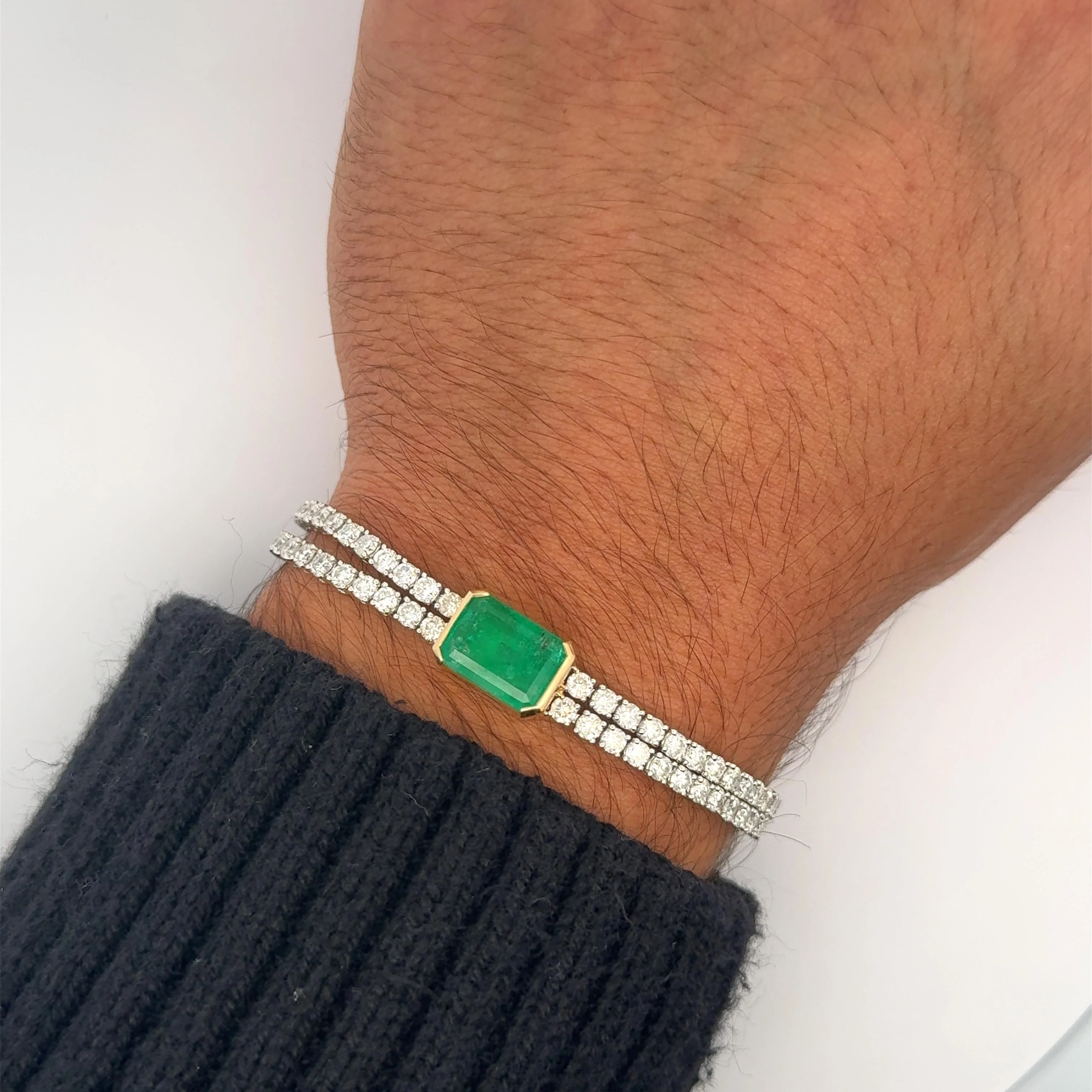 14ct Emerald Center and Diamond 2 Strand Tennis Bracelet - Image 3