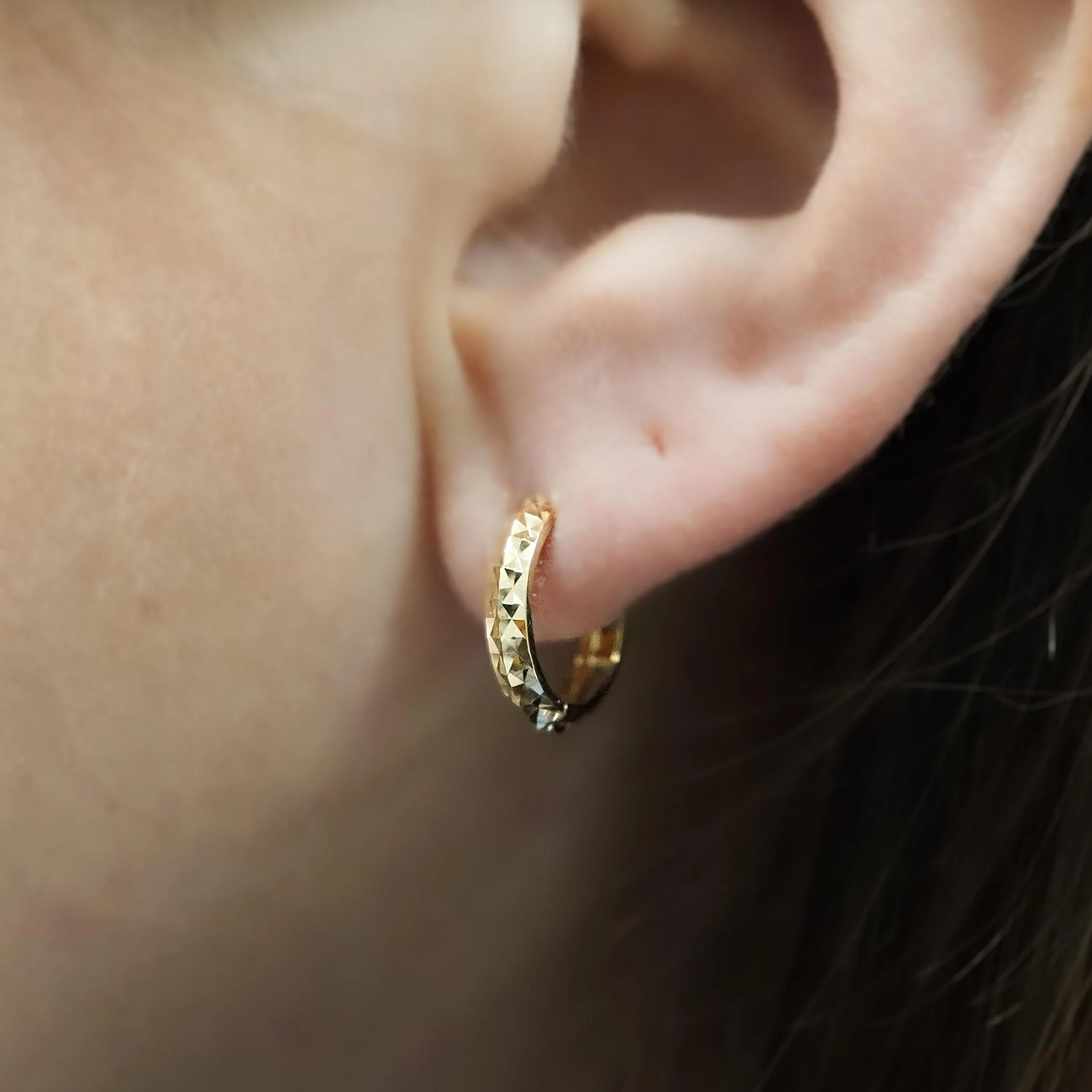 14K Gold Diamond Cut 13mm Huggie Hoop Earrings - Image 8