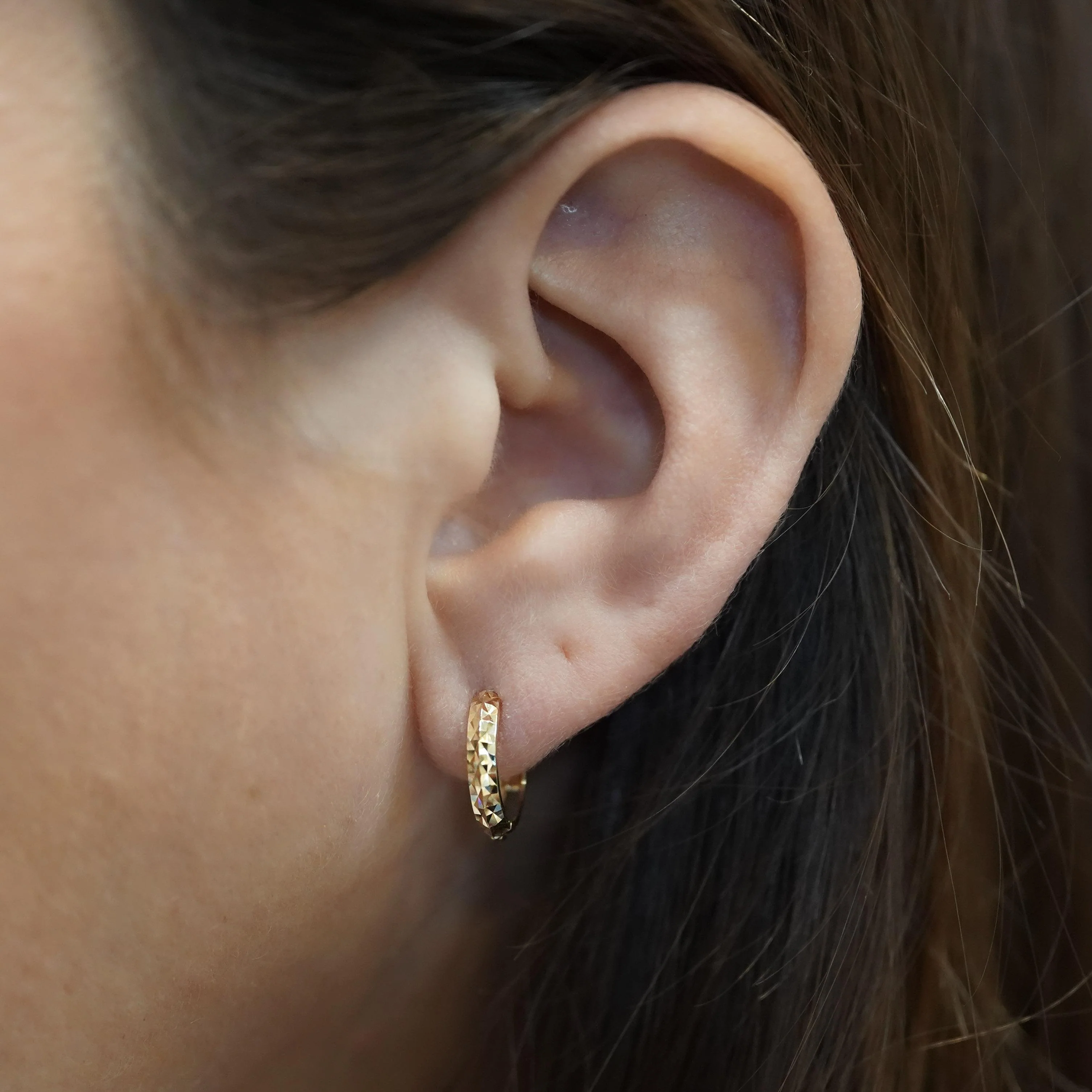 14K Gold Diamond Cut 13mm Huggie Hoop Earrings - Image 9