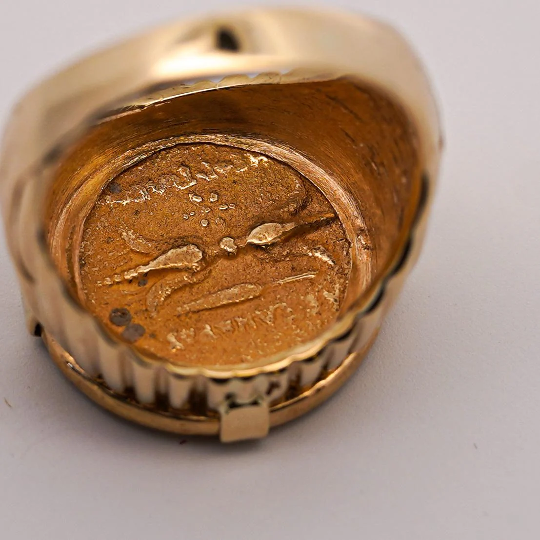 14K Gold Intaglio Zeus Coin Ribbed Band Signet Mens Ring - Image 6