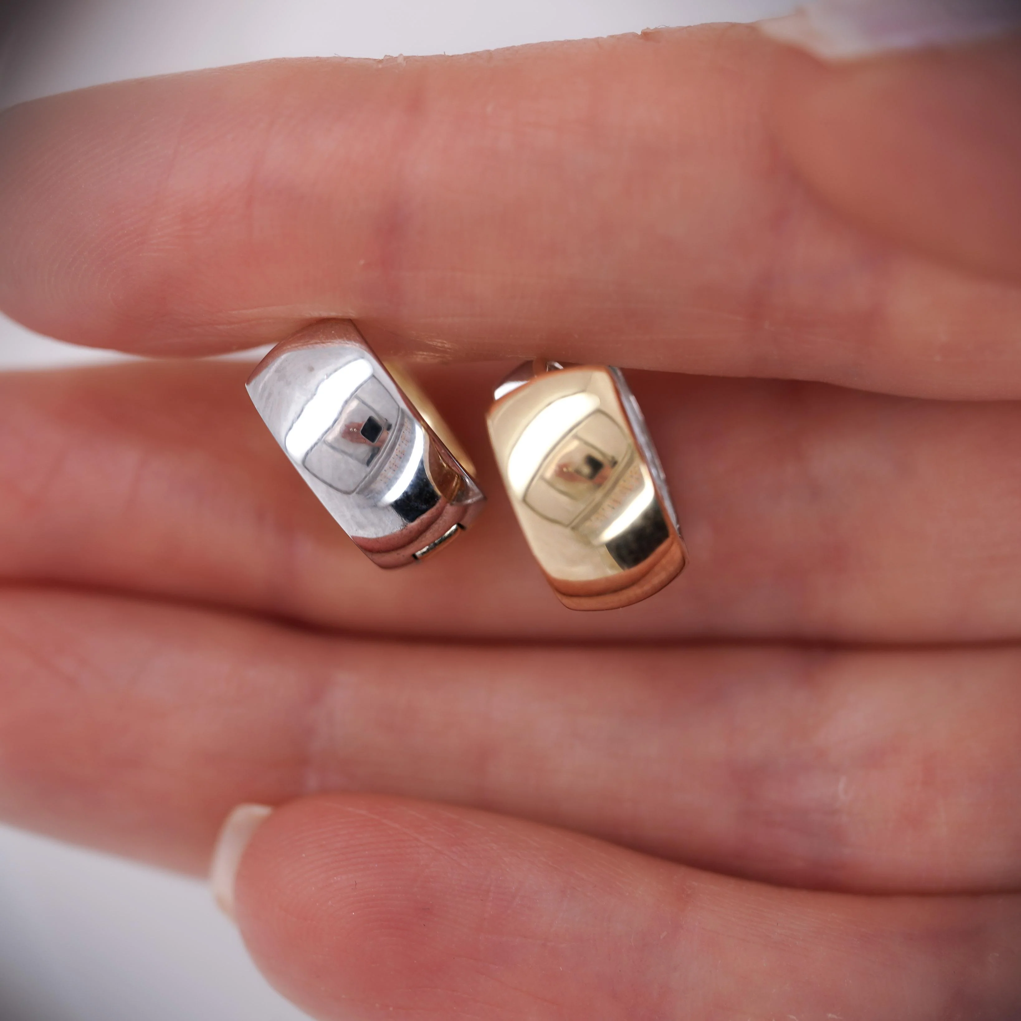 14K Gold Two Tone Thick Reversible Huggie Hoop Earrings - Image 8