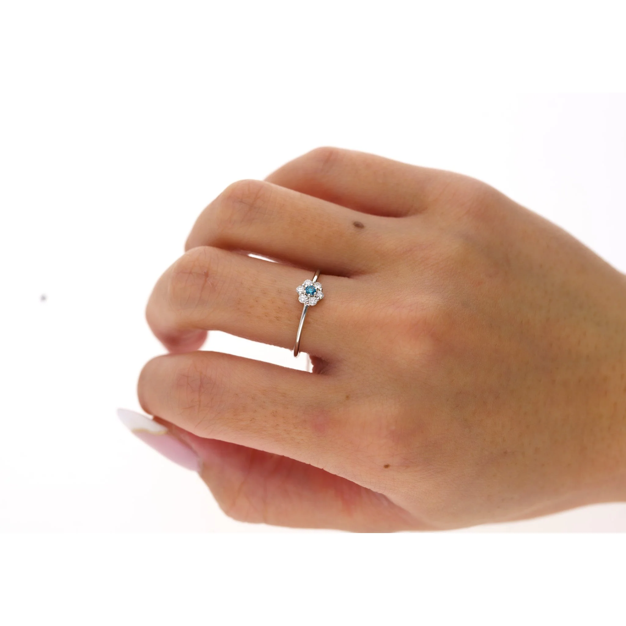 14K White Gold Blue and White Diamond 1MM Daisy Flower Ring - Image 3