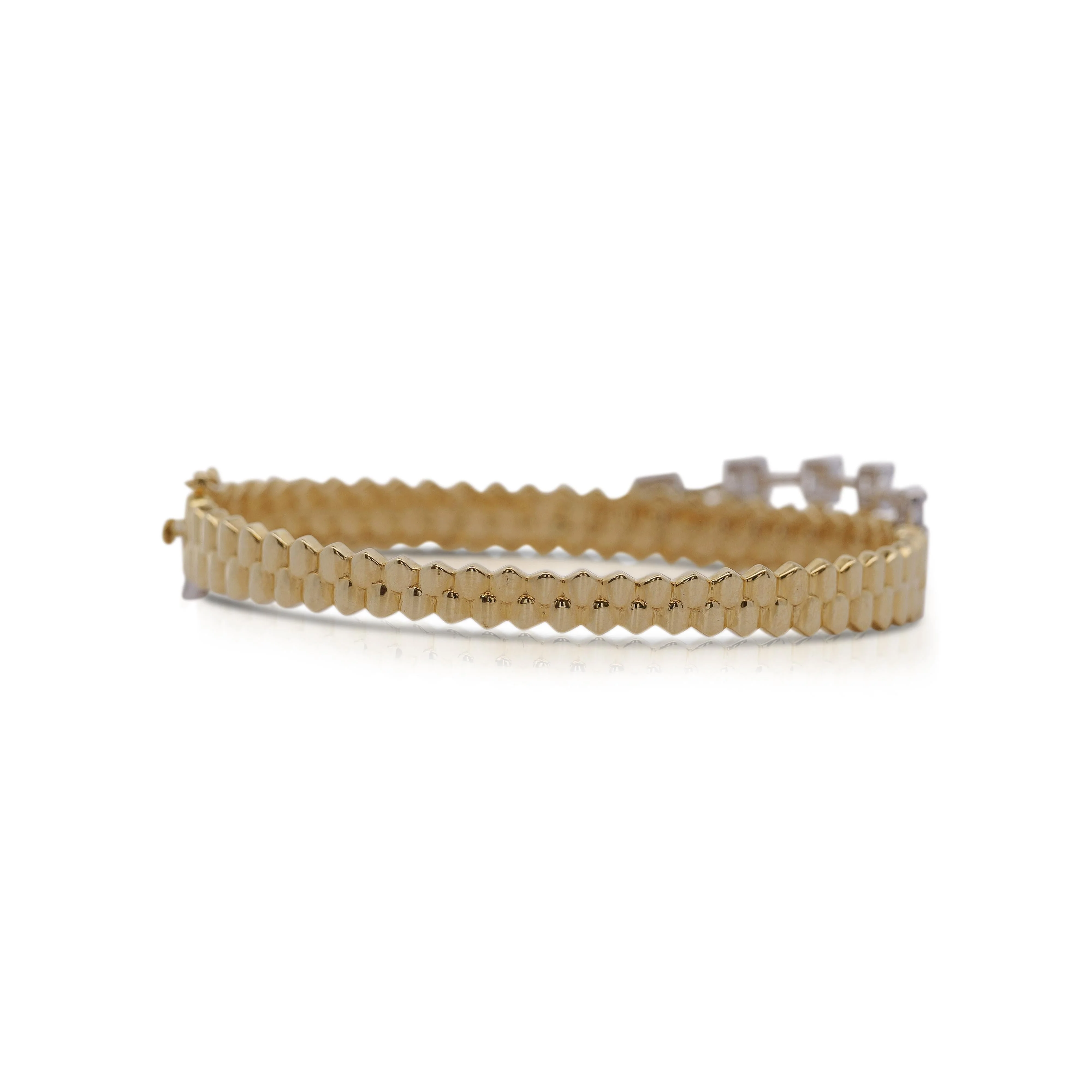 14K White and Yellow Gold Ribbed 1.52 Carat Illusion Set Diamond Bangle - Image 3