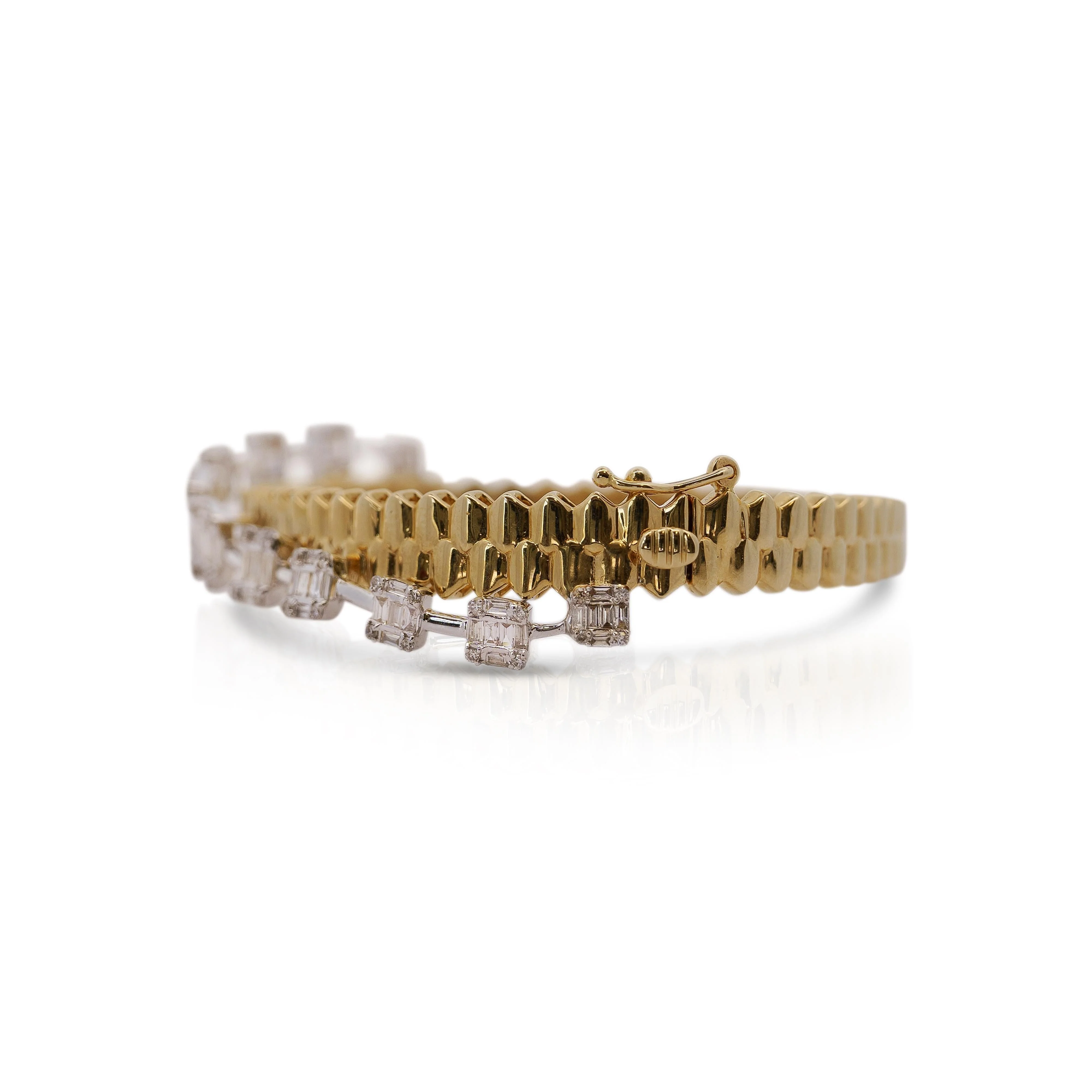 14K White and Yellow Gold Ribbed 1.52 Carat Illusion Set Diamond Bangle - Image 5