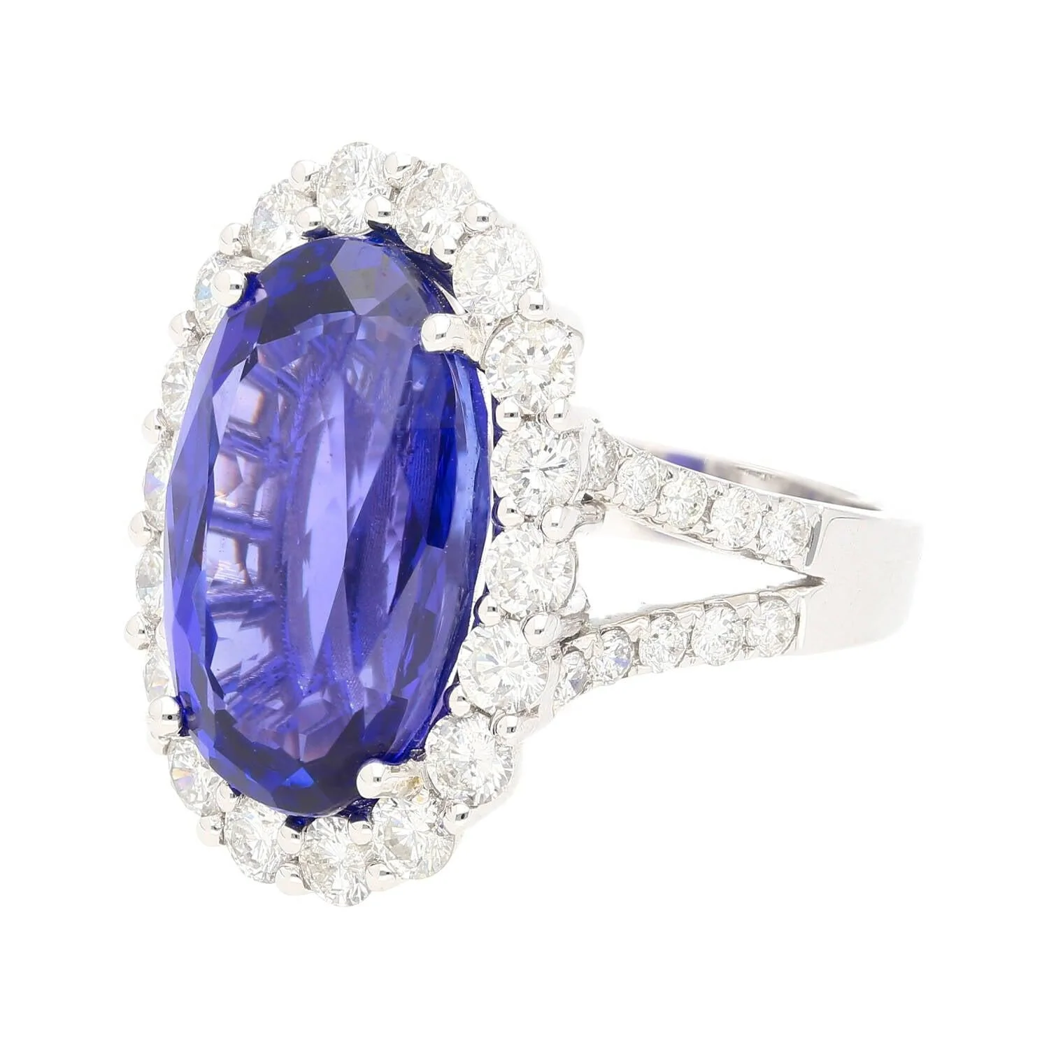 15.46 Carat Oval Cut Fine Tanzanite and Diamond Halo Ring in 18k White Gold With Split Shank Setting - Image 3