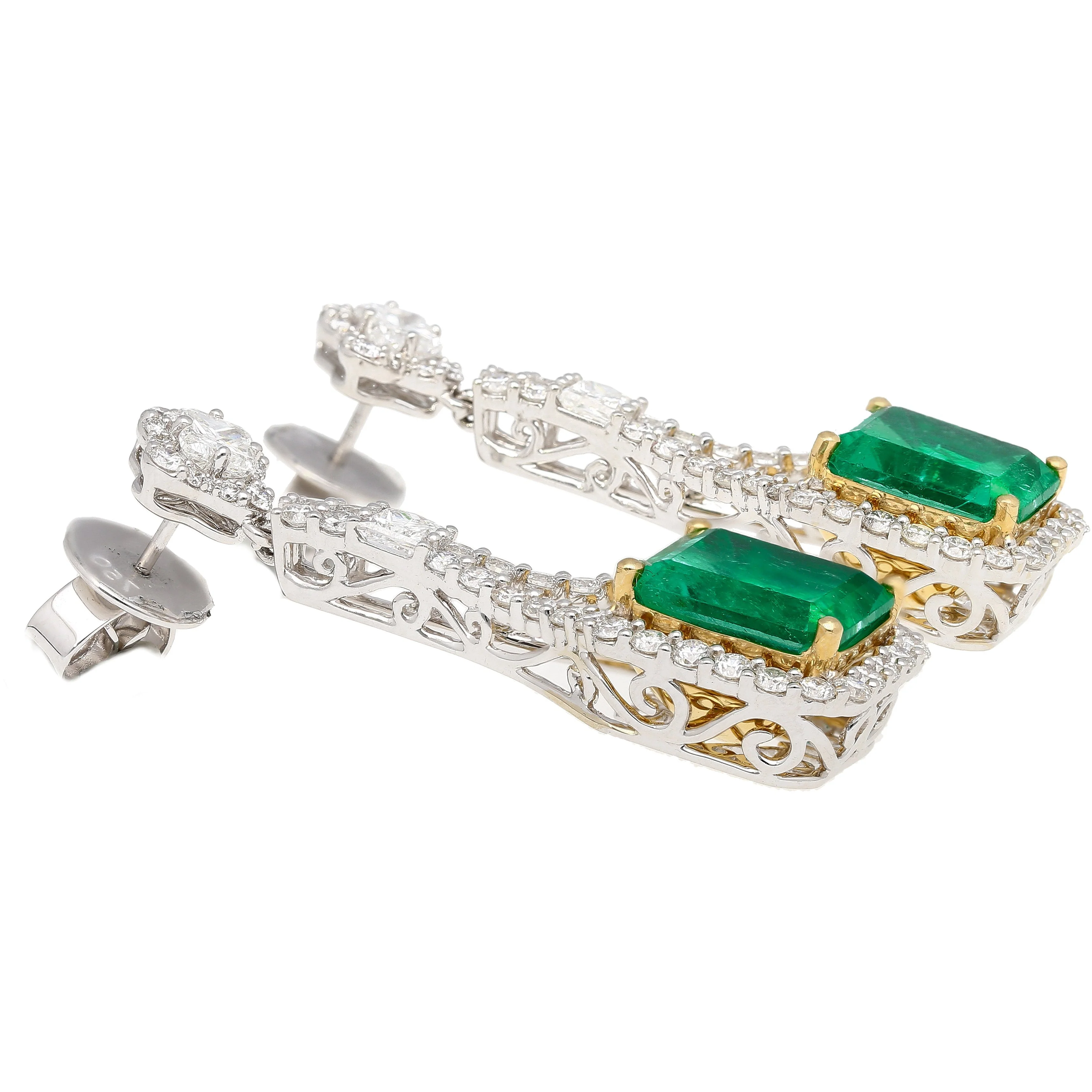 15 Carat Colombian Minor Oil Emerald & Diamond Dangle Earrings in 18K White Gold - Image 15