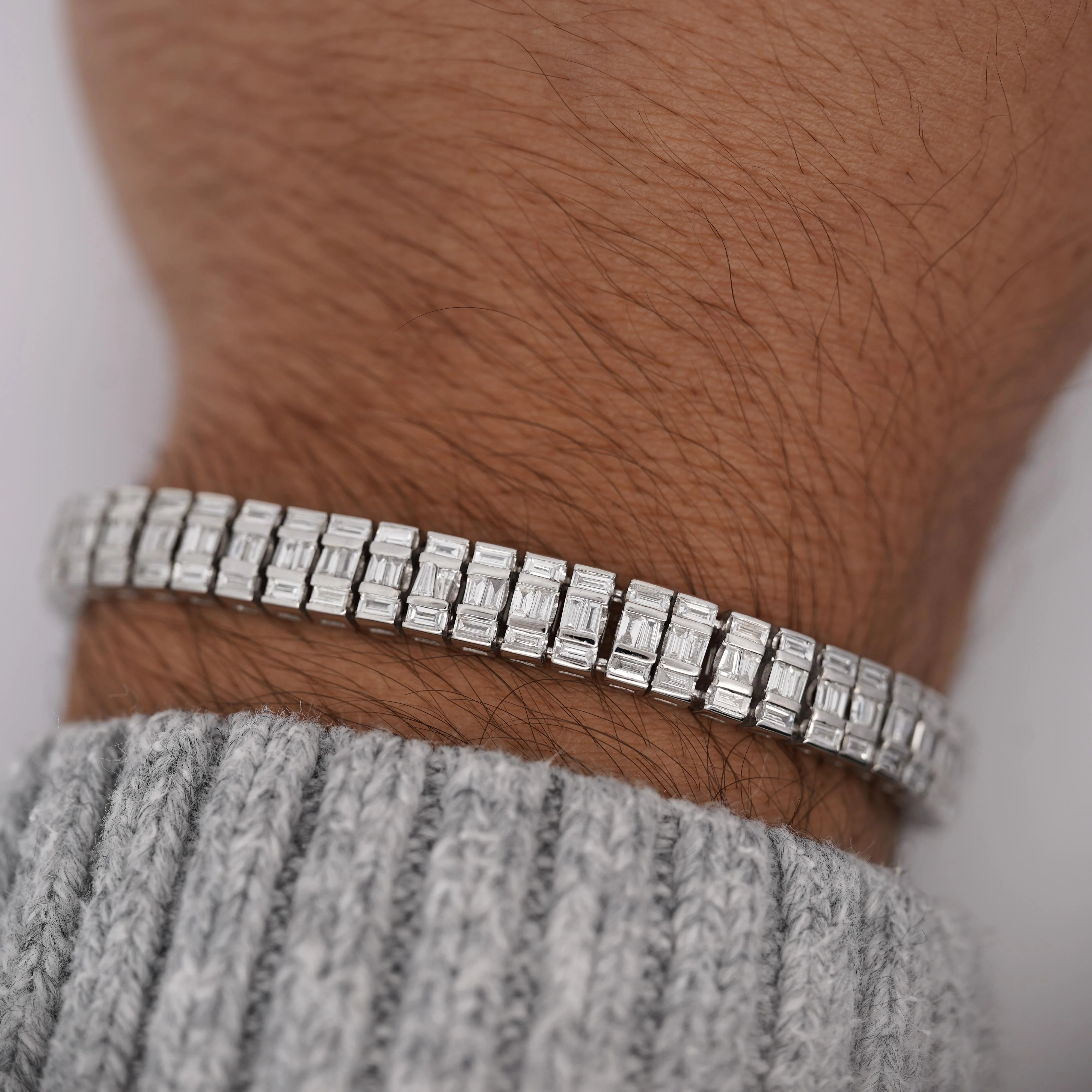 16 Carat Baguette Cut Diamond 18K White Gold Multi-Link Bracelet - Image 5
