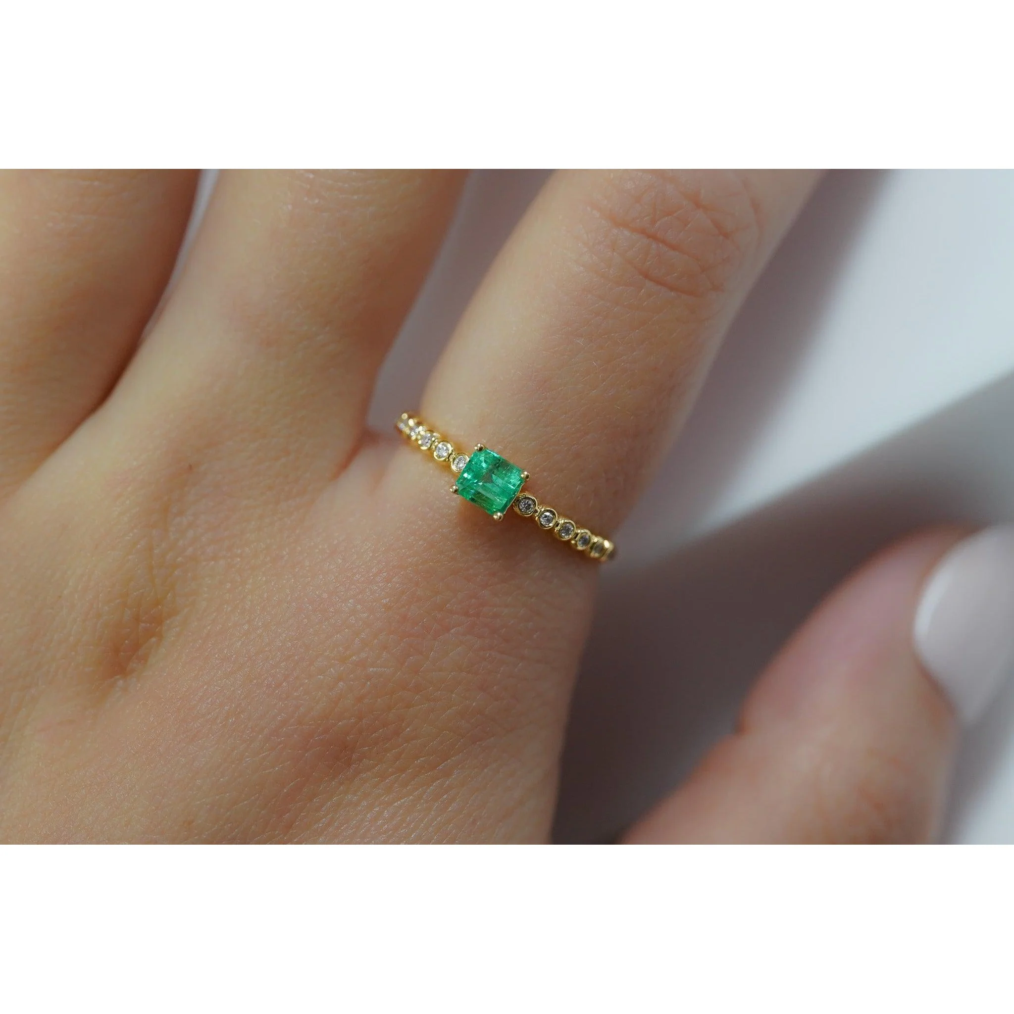 Natural Emerald Square Cut Thin Ribbed Band Stacking Ring in 18K Yellow Gold - Image 10