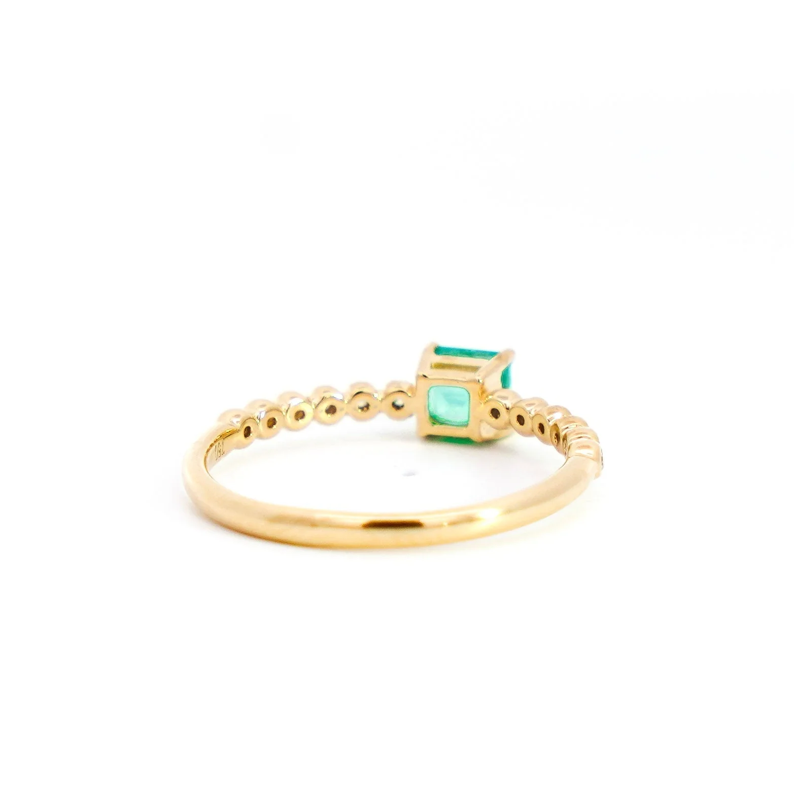 Natural Emerald Square Cut Thin Ribbed Band Stacking Ring in 18K Yellow Gold - Image 5
