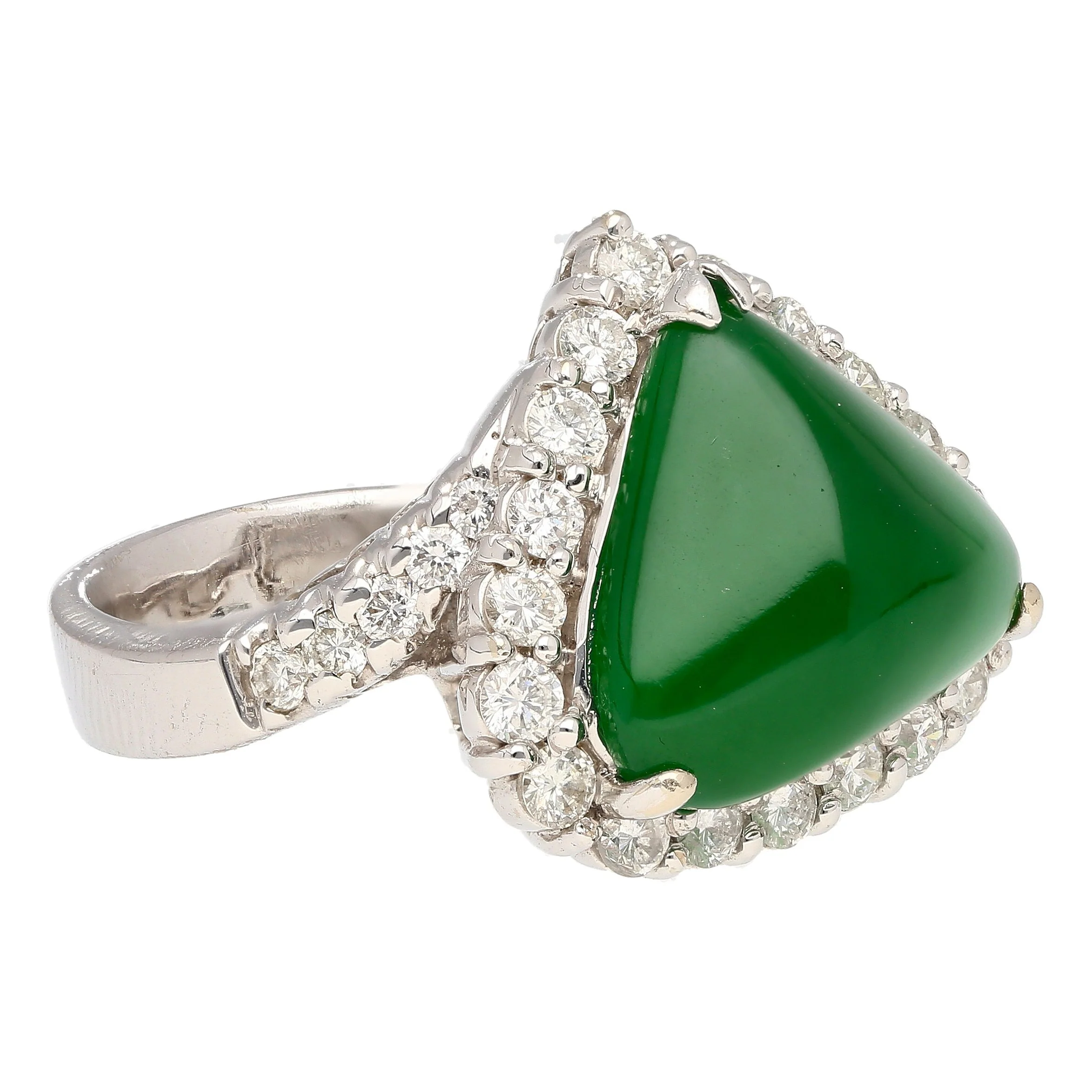 18K White Gold Type A Jadeite Jade Cabochon Cut Triangle Shape and Diamond Halo Ring - Image 4