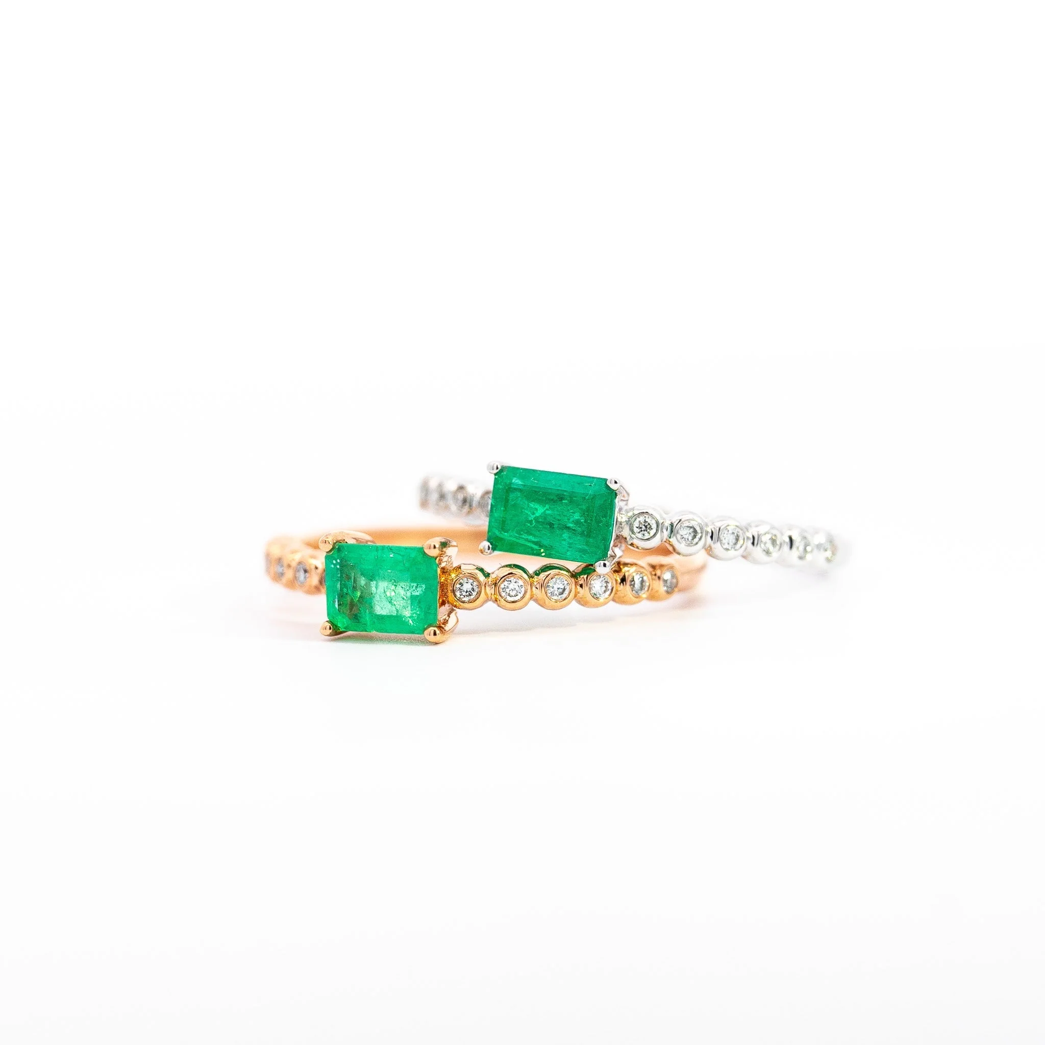 18K Solid Gold Thin Ribbed Textured Band Emerald, Ruby, Or Sapphire Ring - Image 3