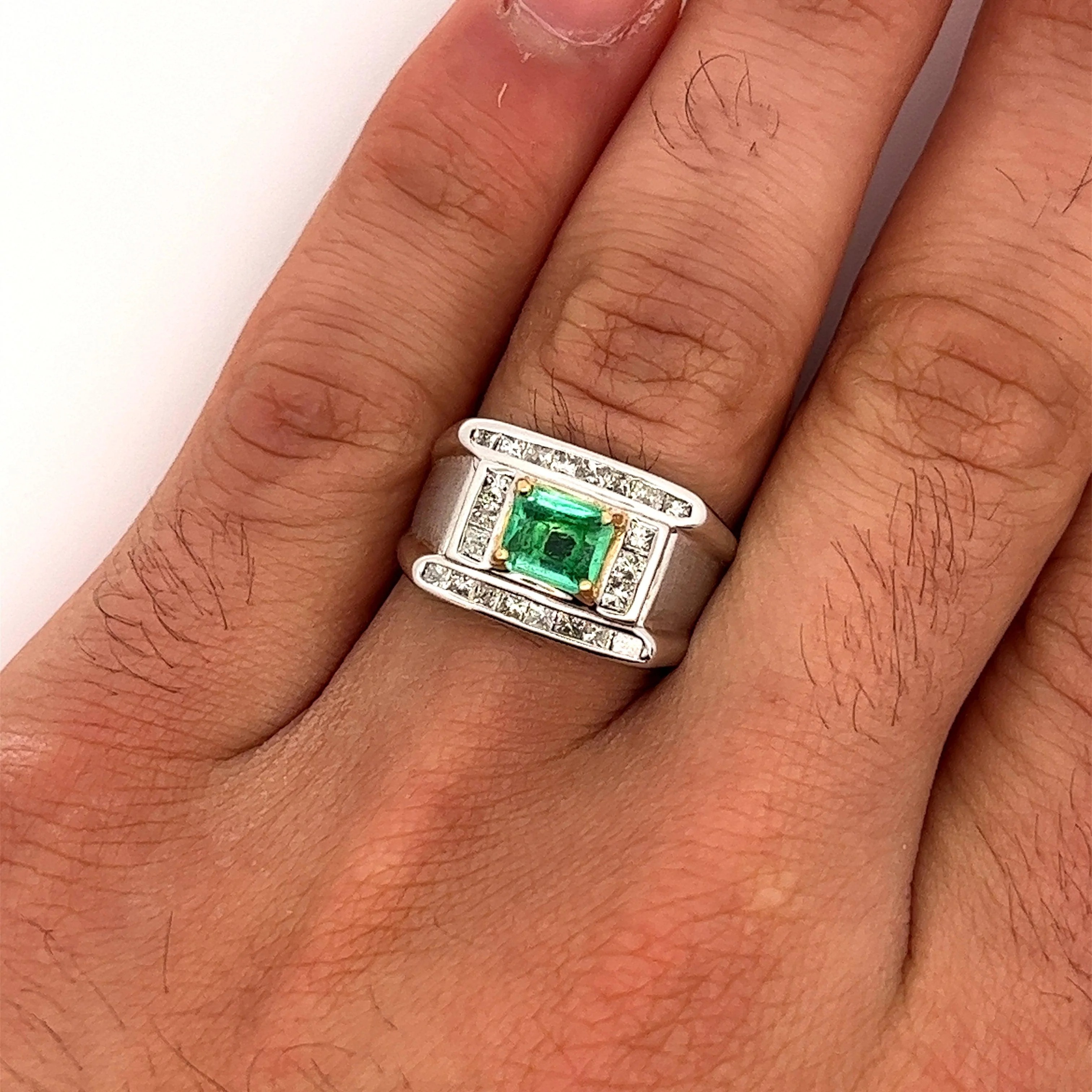 18K White Gold Emerald & Princess Cut Diamond Men's Ring - Image 7