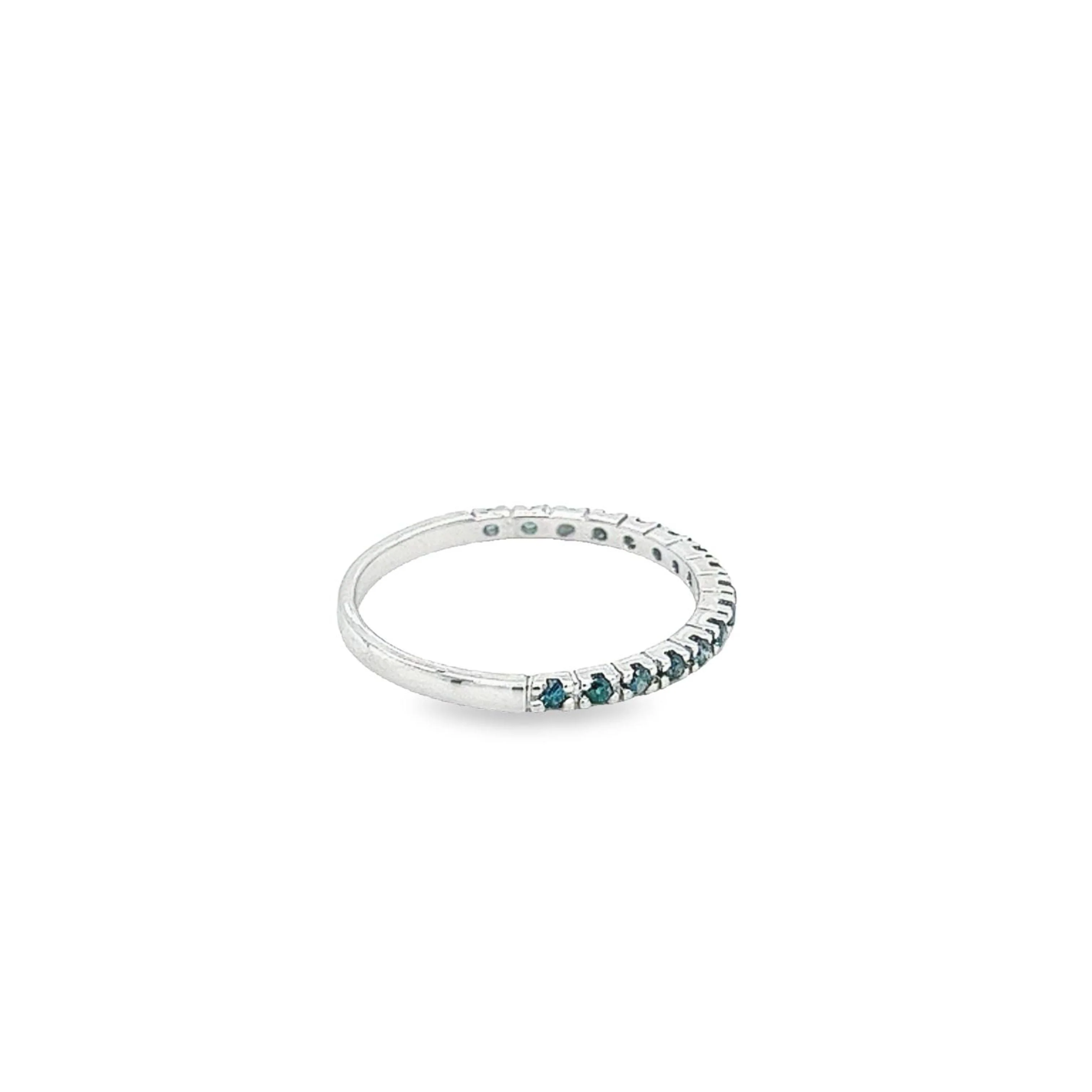 18K Solid White Gold Blue Round Cut Diamond Band Ring - Image 3