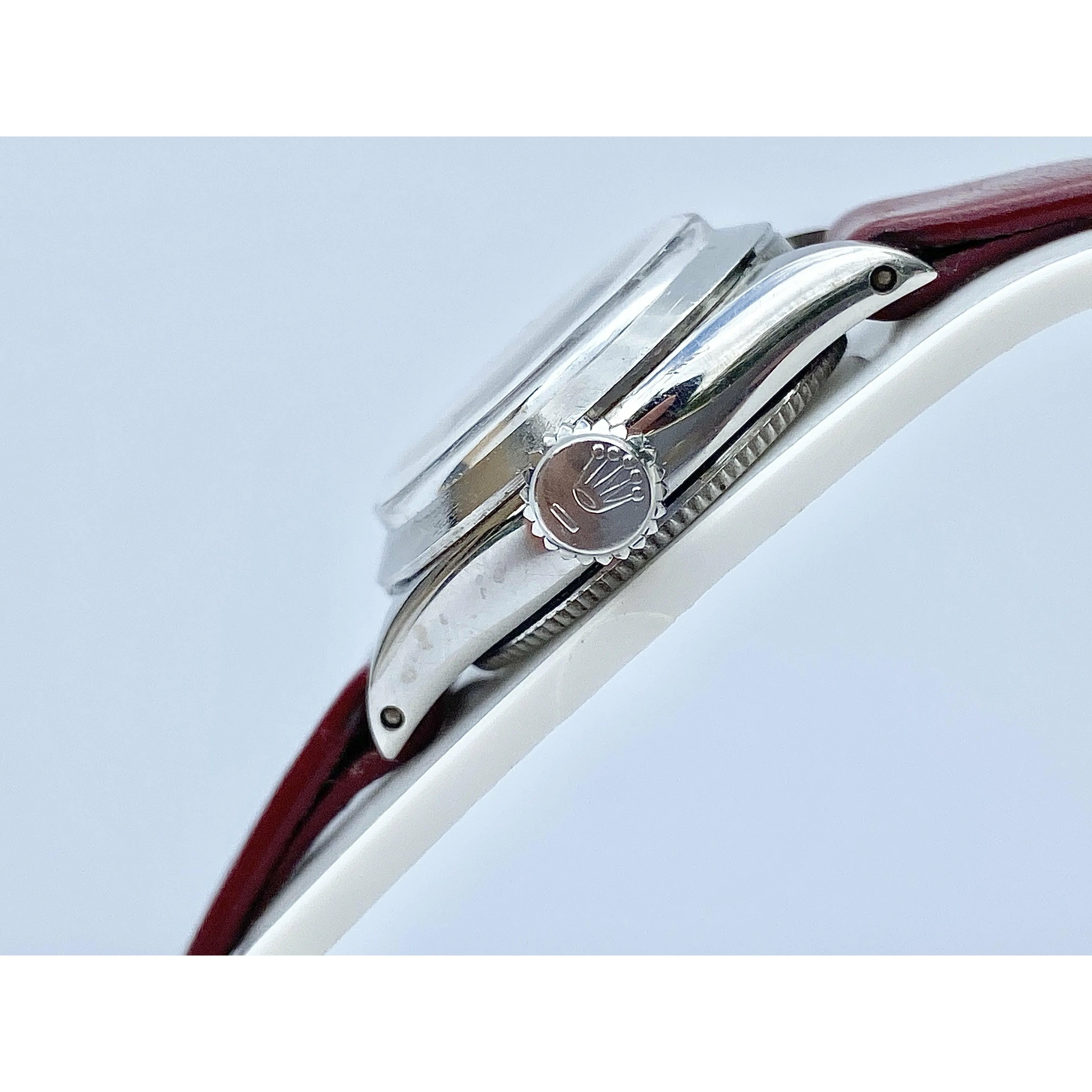 1950's Rolex Oyster Speedking Precision Watch in Red Leather Strap - Image 9