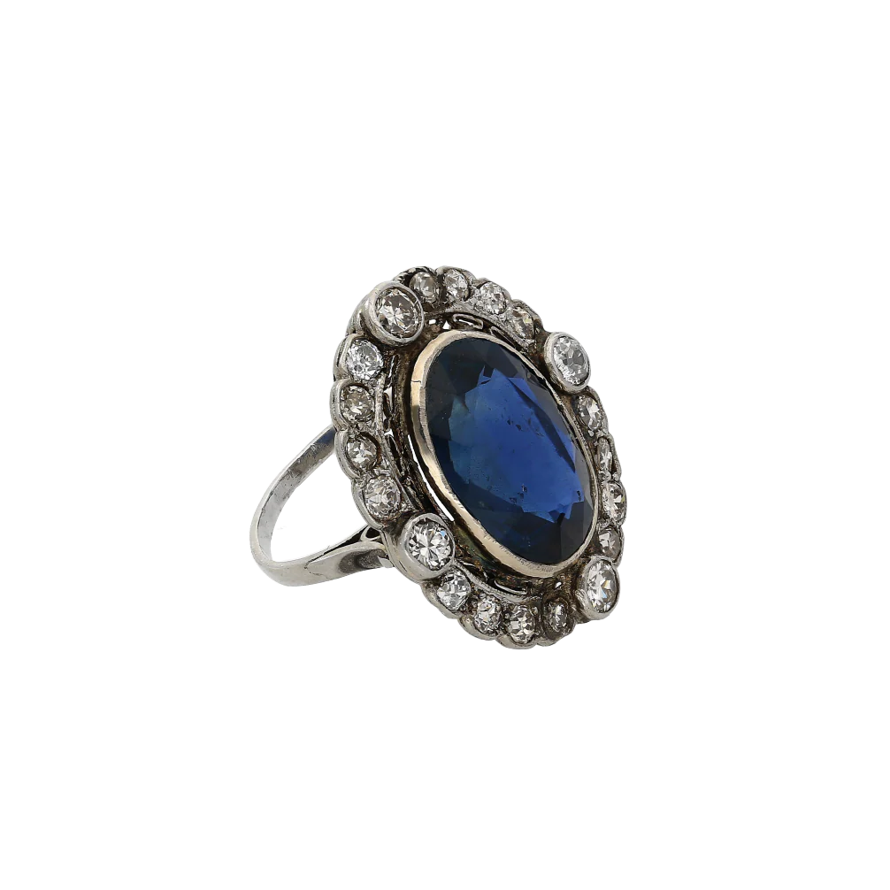 19th Century Victorian-Era 15 Carat Burma Oval-Cut Sapphire and Diamond Ring - Image 2