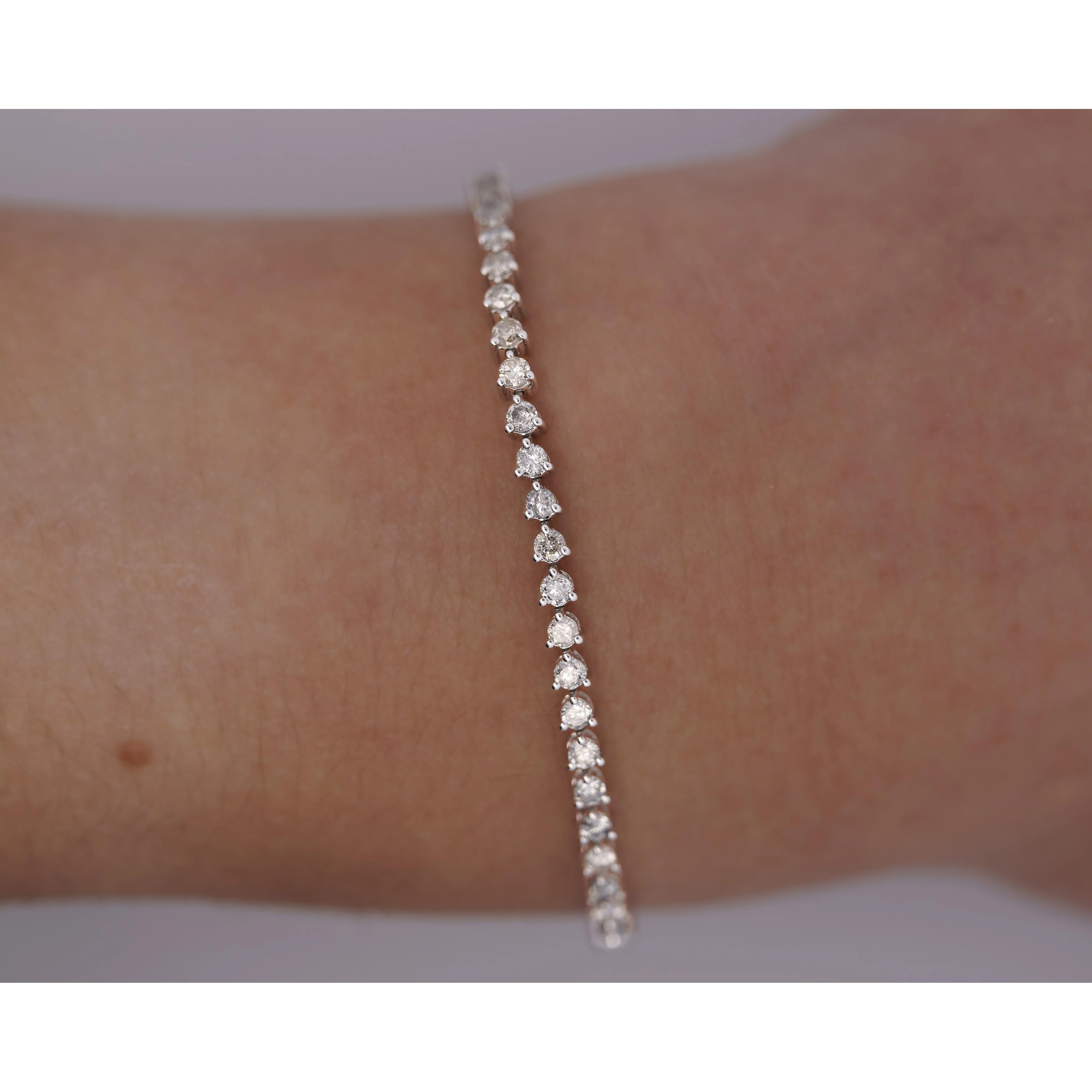 2.5 Carat Natural Diamond Tennis Bracelet in 18K White Gold - Image 4