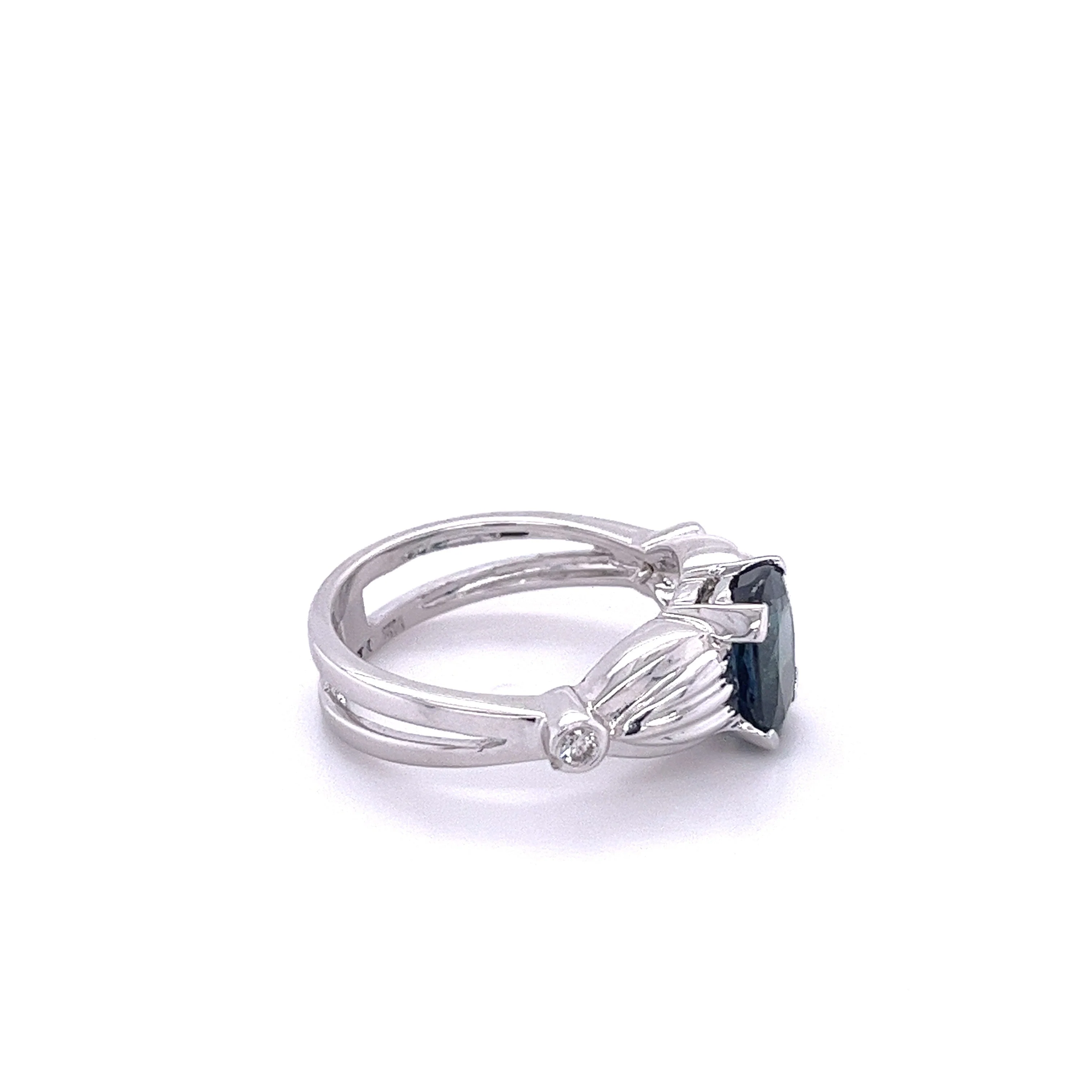 2.50 Carat Oval Cut Blue Sapphire in 14k White Gold Ring - Image 3