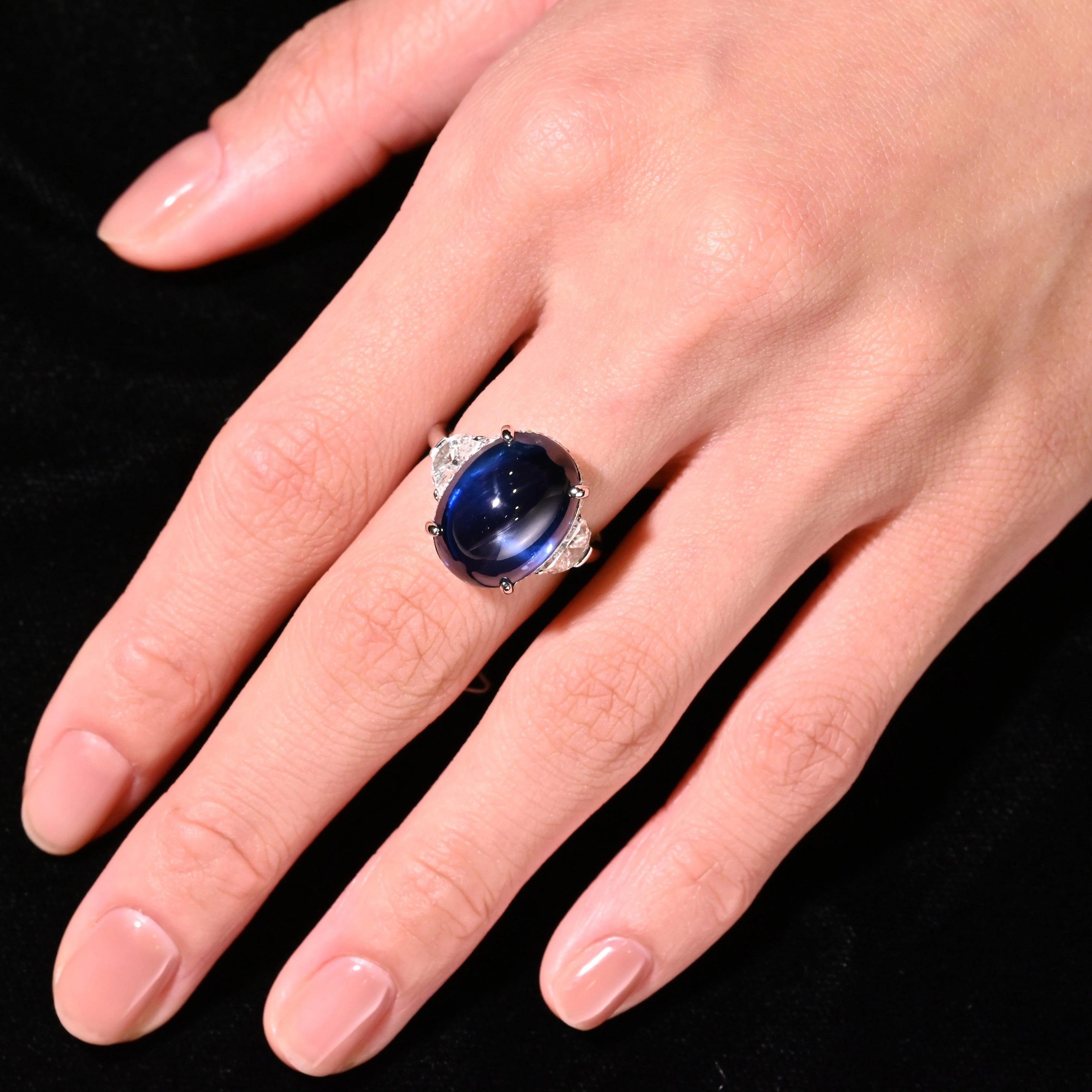 20 Carat Royal Blue No Heat Burma Sapphire & Diamond Ring - Image 4
