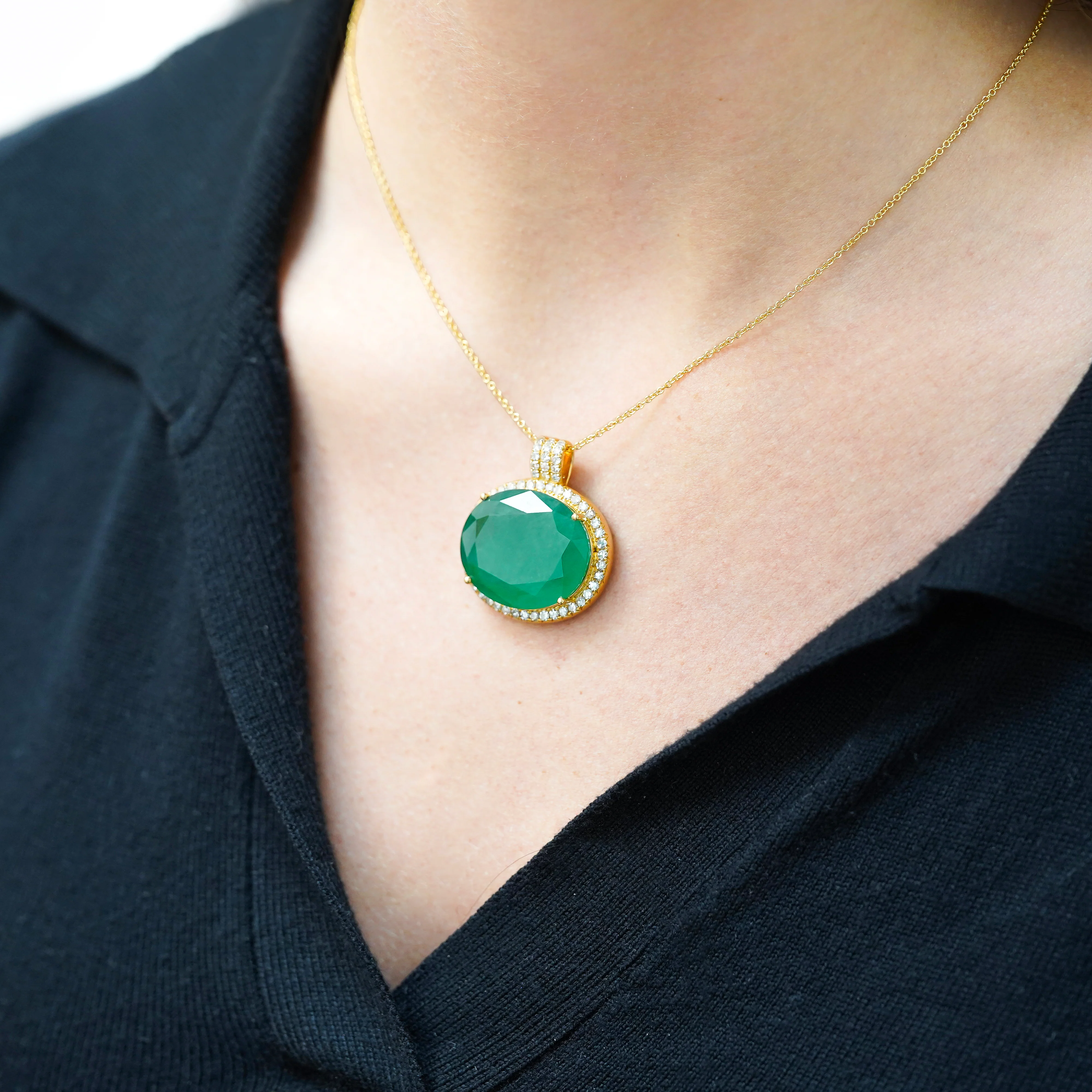 28.56 Carat Oval Cut Emerald & Diamond Halo 18K Gold Pendant Necklace - Image 7