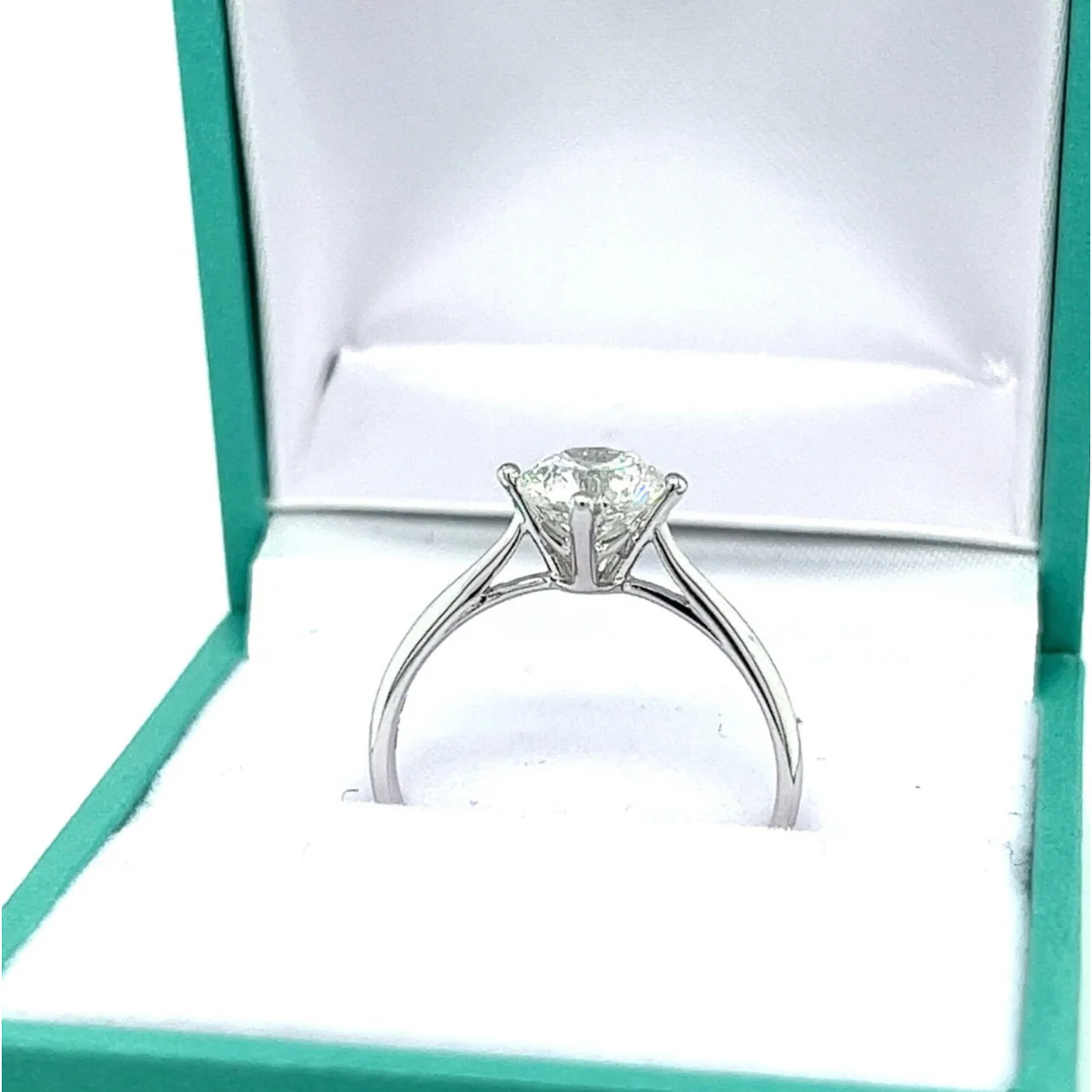 3.03 Carat, Cushion Cut, H Color, VS1 Clarity Lab grown Diamond in Platinum Ring - Image 3