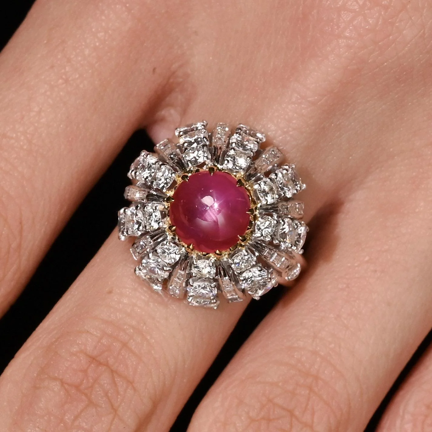 3.04 Carat Star No-Heat Burma Ruby & Sunburst Art Deco Ring - Image 2