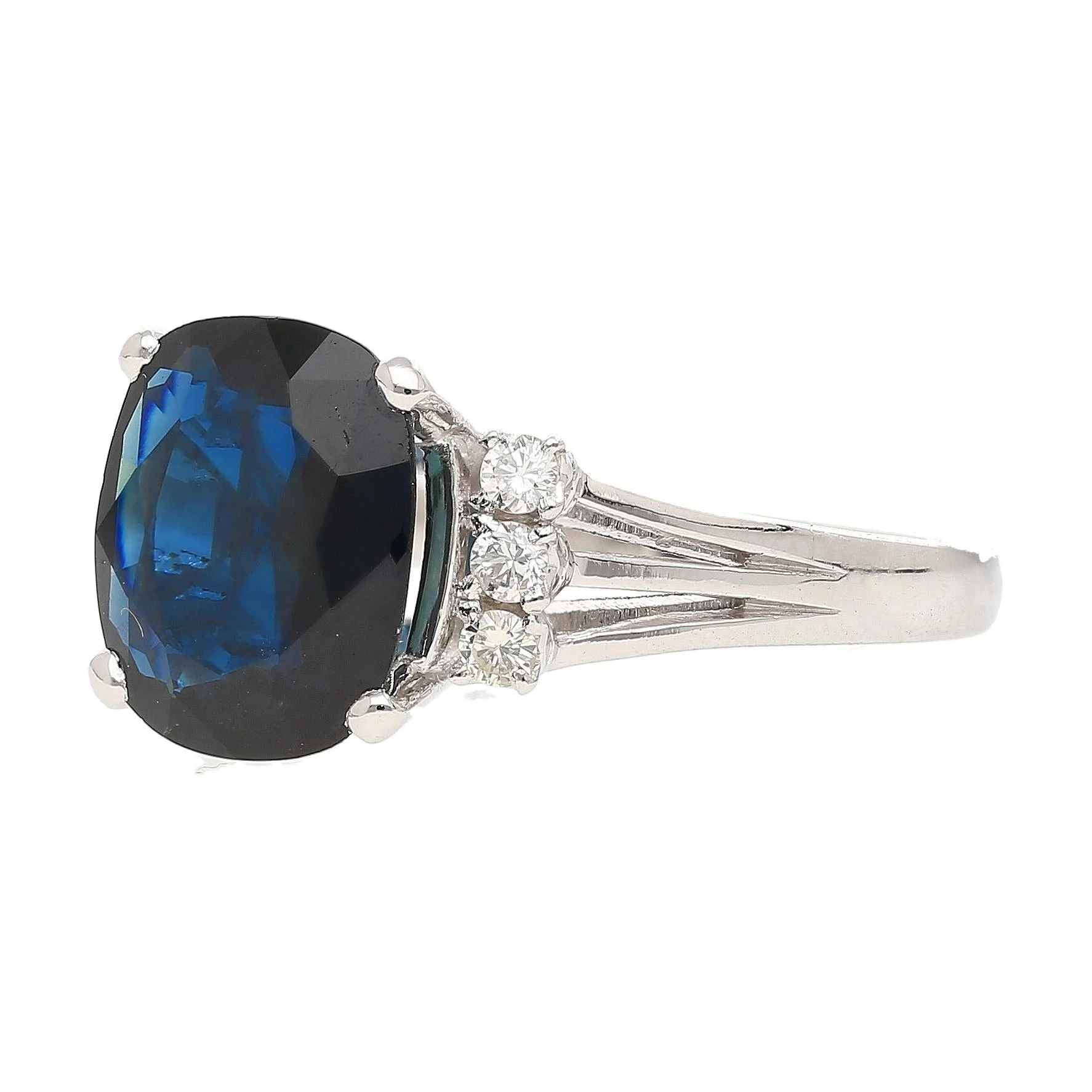 3.10 Carat Blue Sapphire and Diamond with Filigree Split Shank Band Ring - Image 5