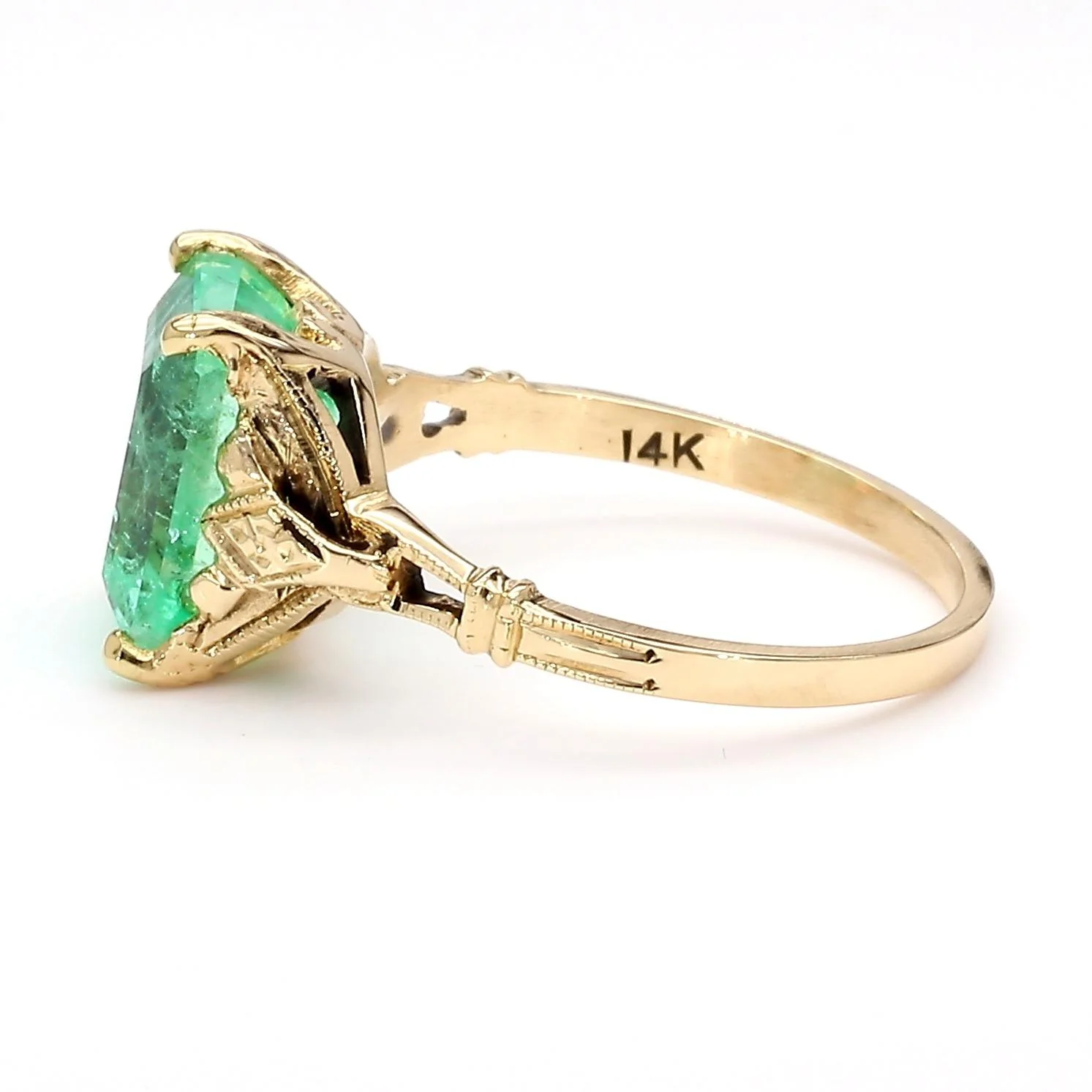 3.18 Carat Light Green Emerald Milgrain Vintage 14K Gold Ring - Image 8