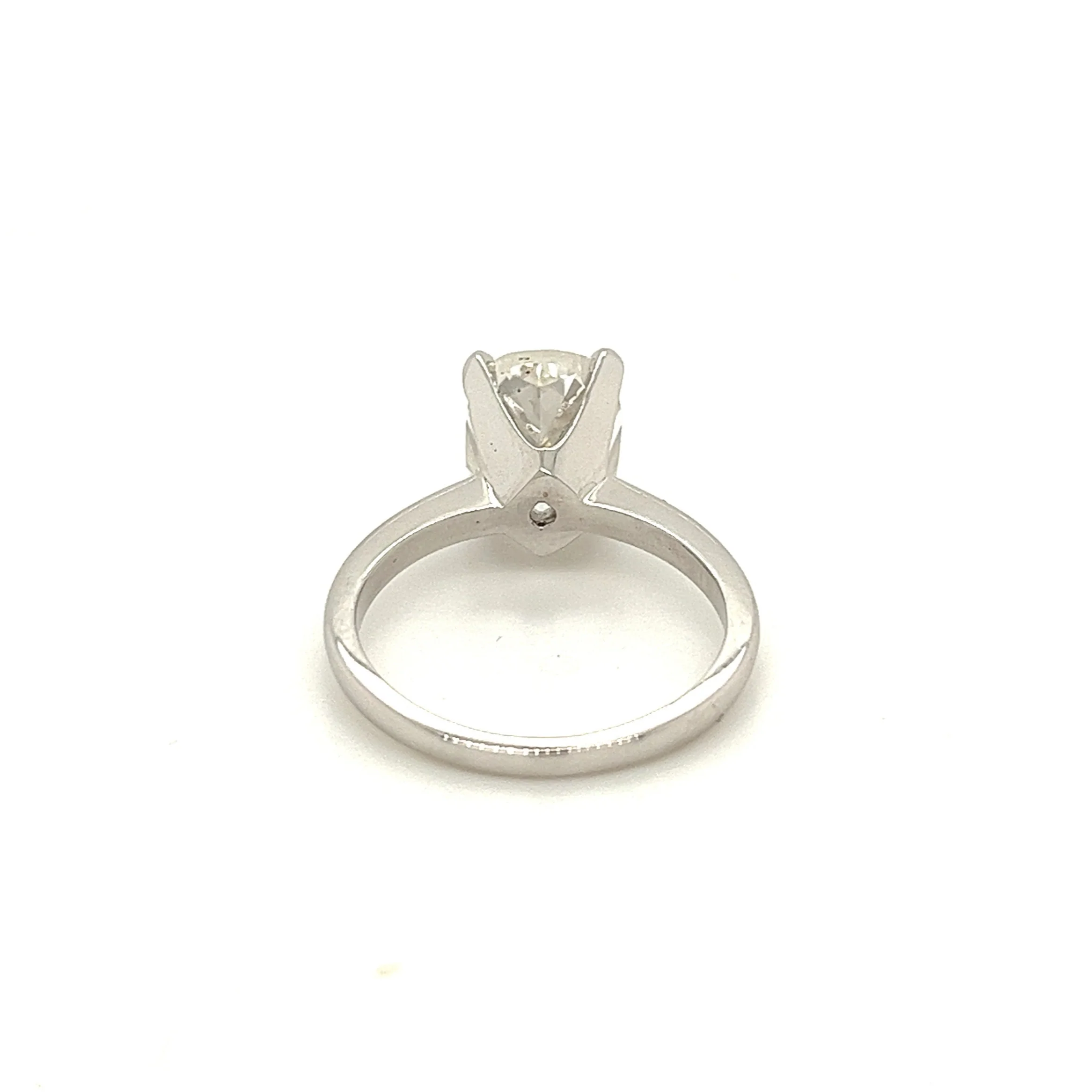 3.50 carat, G, VS2, 18k White Gold Solitaire Cushion Lab Diamond Ring - Image 4