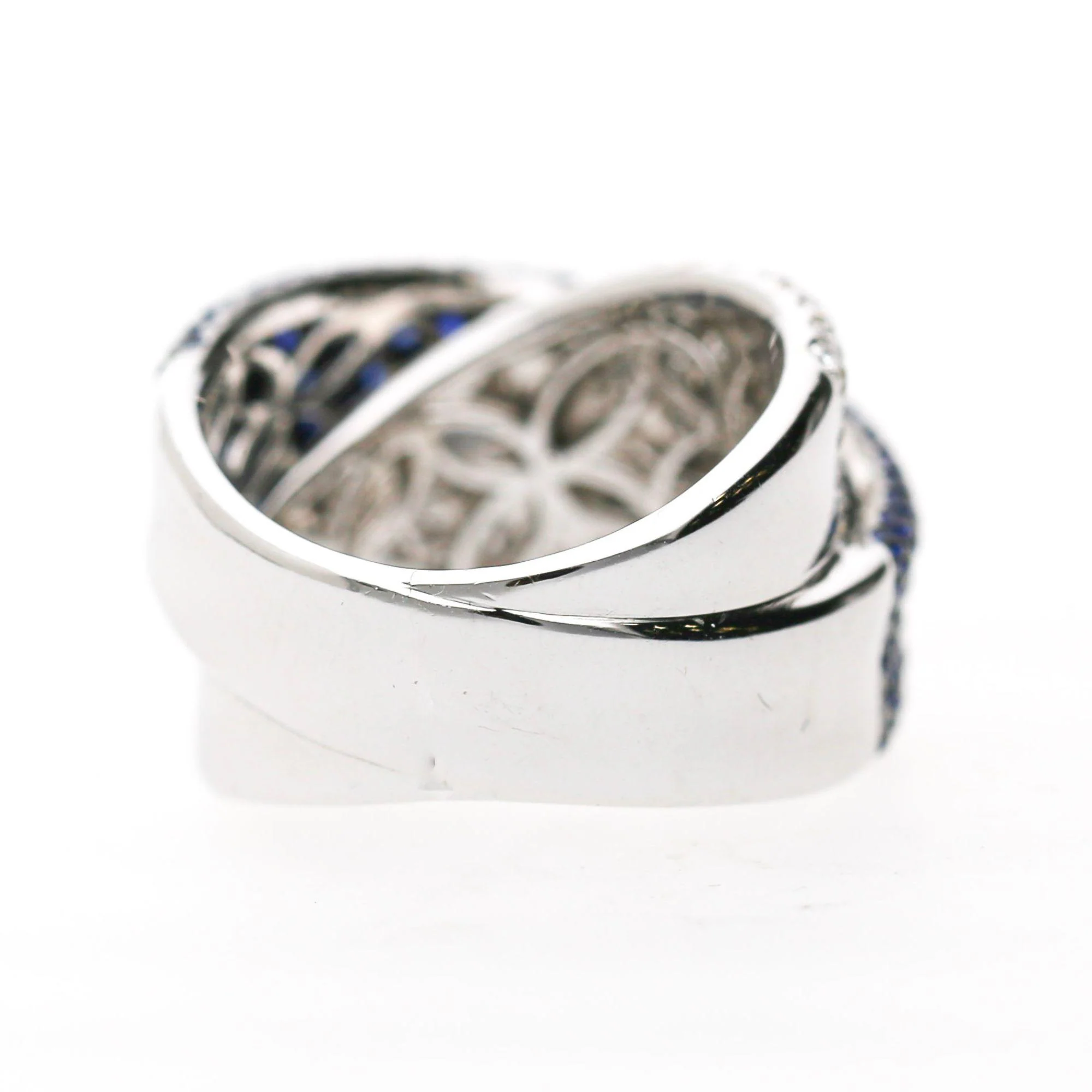 3.72 Carat Blue Sapphire & Diamond Pave 18K Crossover Band Ring - Image 5