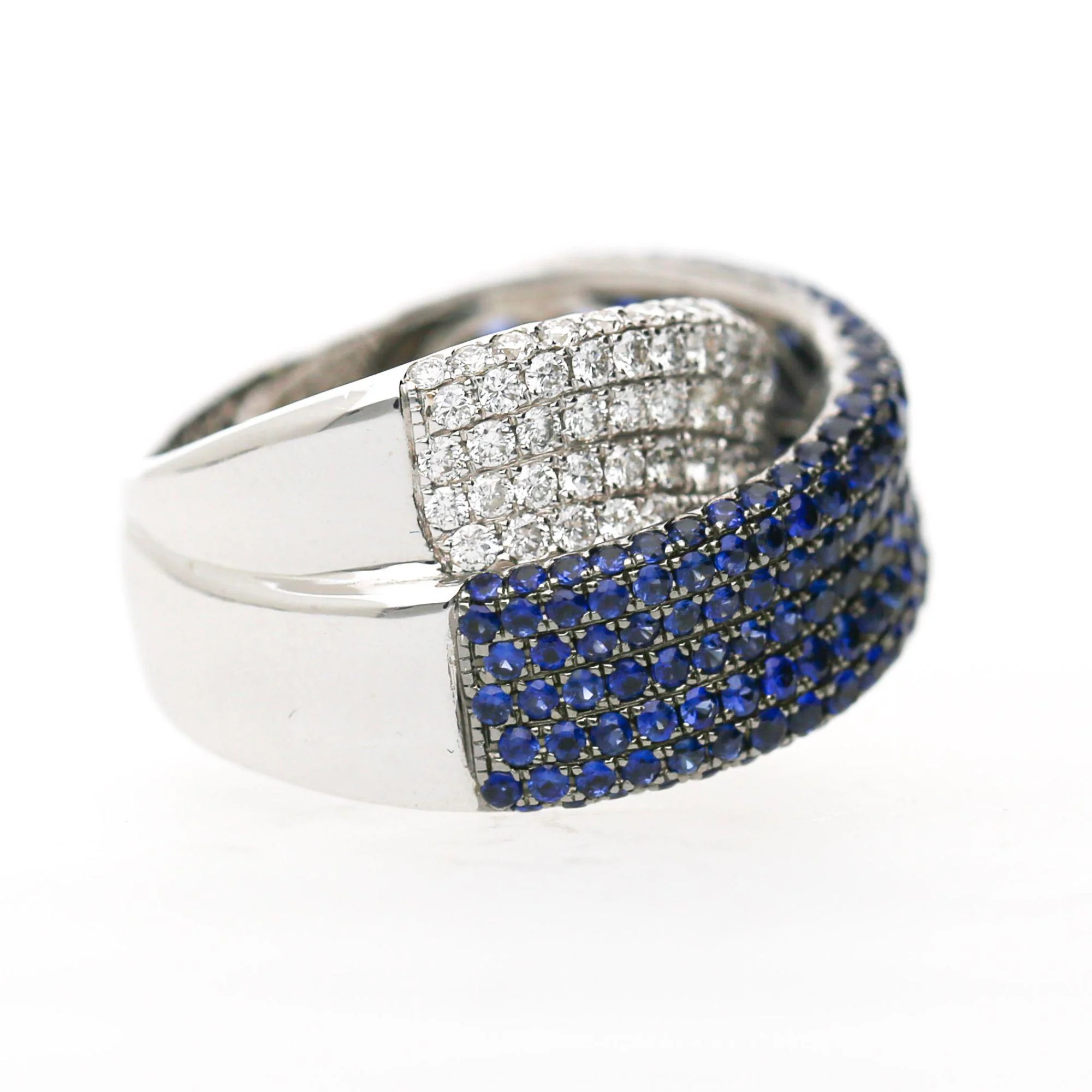 3.72 Carat Blue Sapphire & Diamond Pave 18K Crossover Band Ring - Image 6